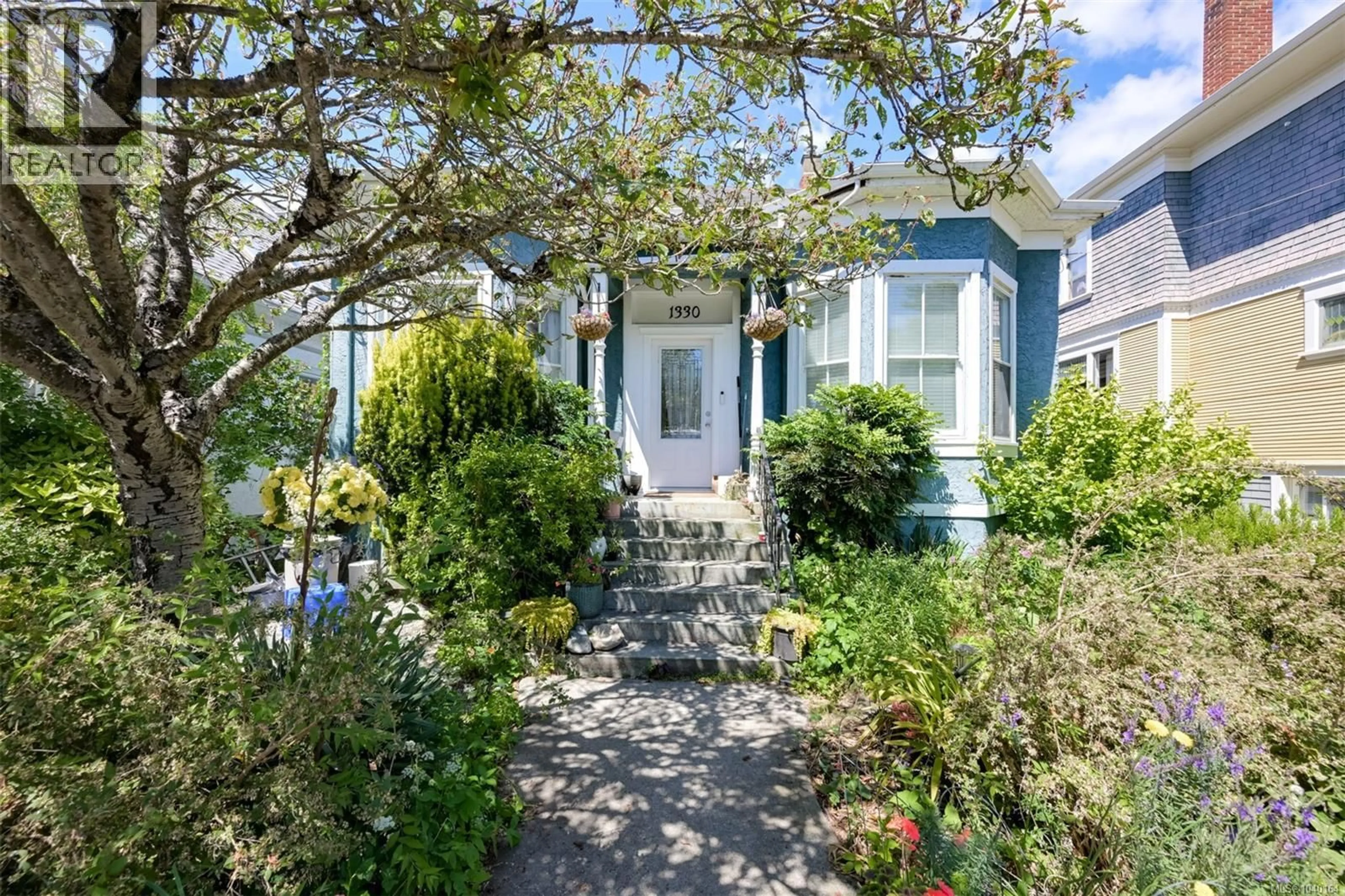Unknown for 1330 JOHNSON STREET, Victoria British Columbia V8V3P1