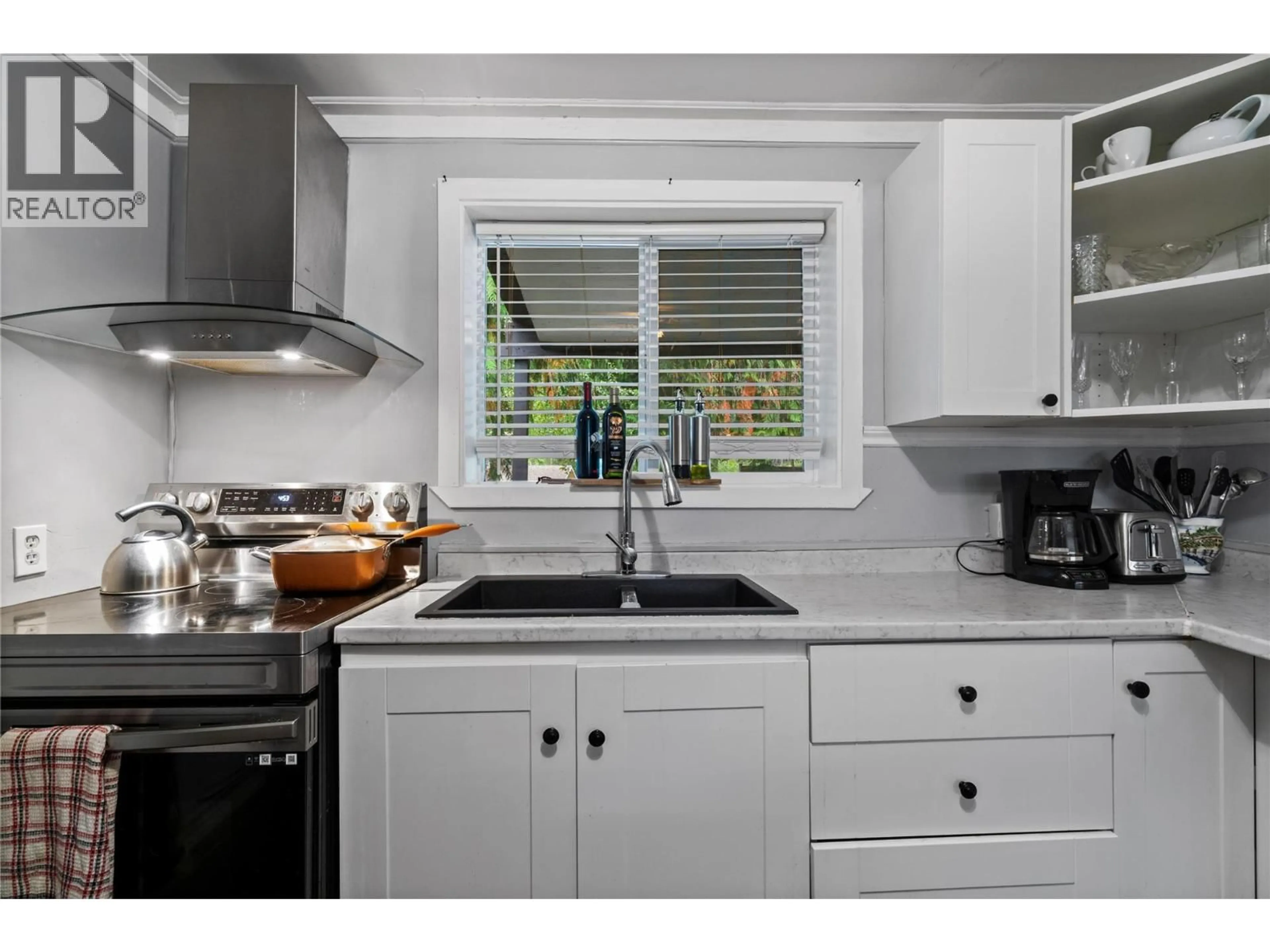 Standard kitchen, unknown for 2675 FRASER ROAD, Anglemont British Columbia V0E1M8