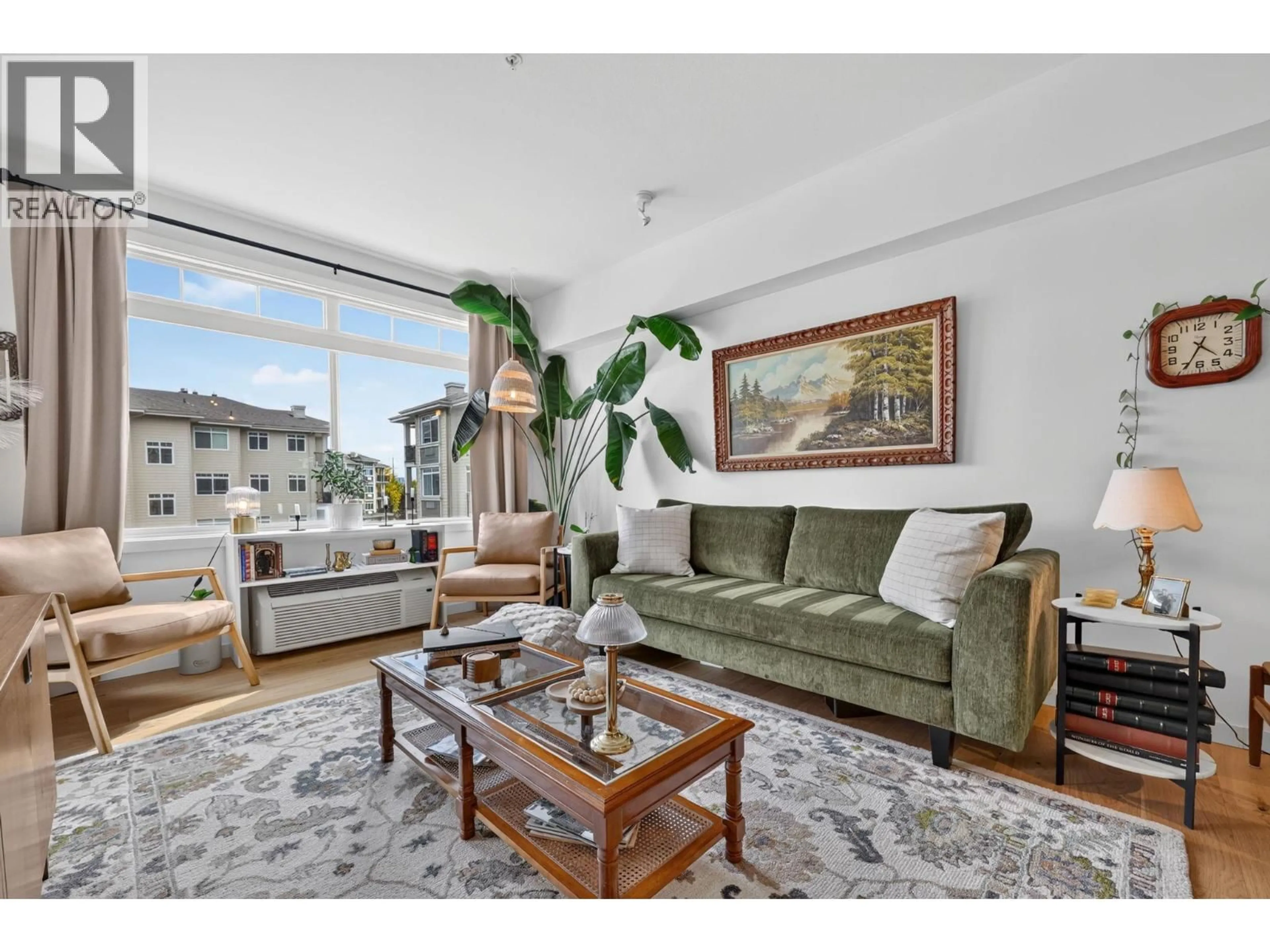 Living room with furniture, unknown for 302 - 1350 RIDGEWAY DRIVE, Kelowna British Columbia V1Y9T8