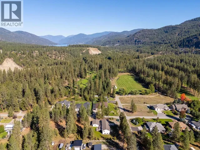 1261 MAIN STREET, Christina Lake 5