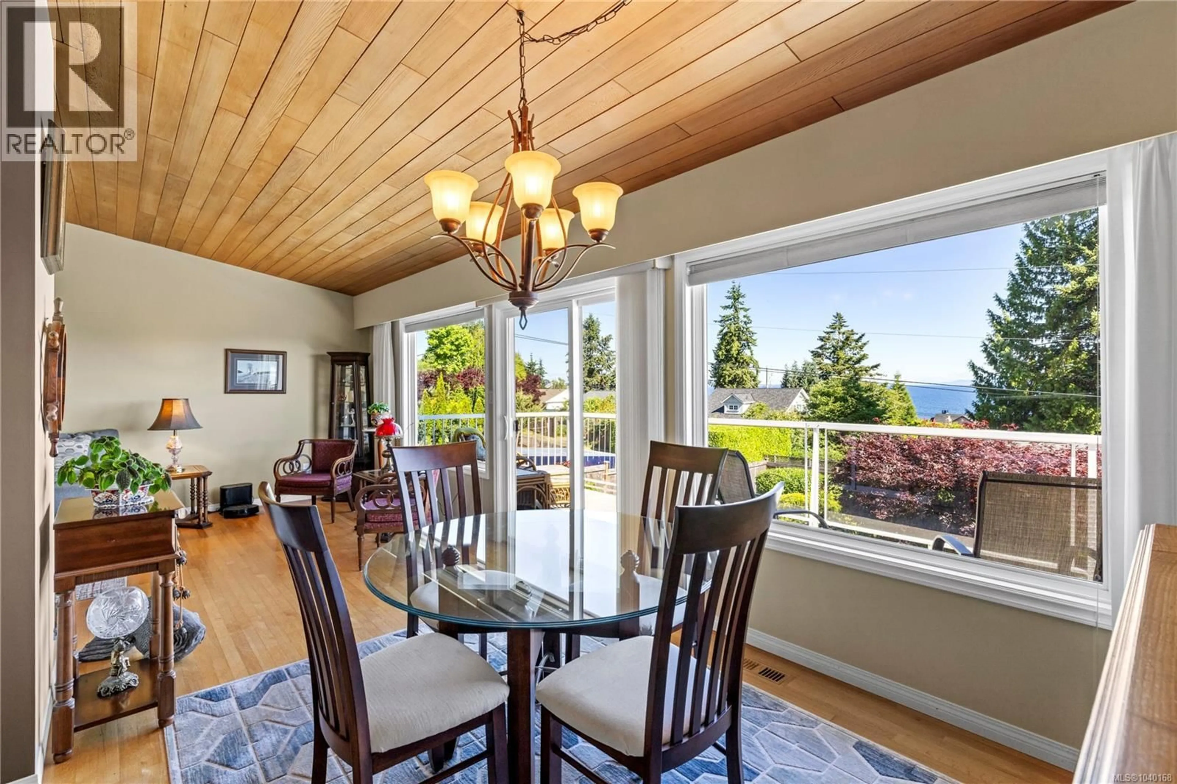Dining room, unknown for 323 HOYLAKE ROAD WEST, Qualicum Beach British Columbia V9K1K5