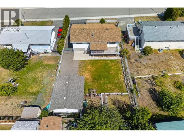 1106 MACLEAN CRESCENT, Cache Creek 2