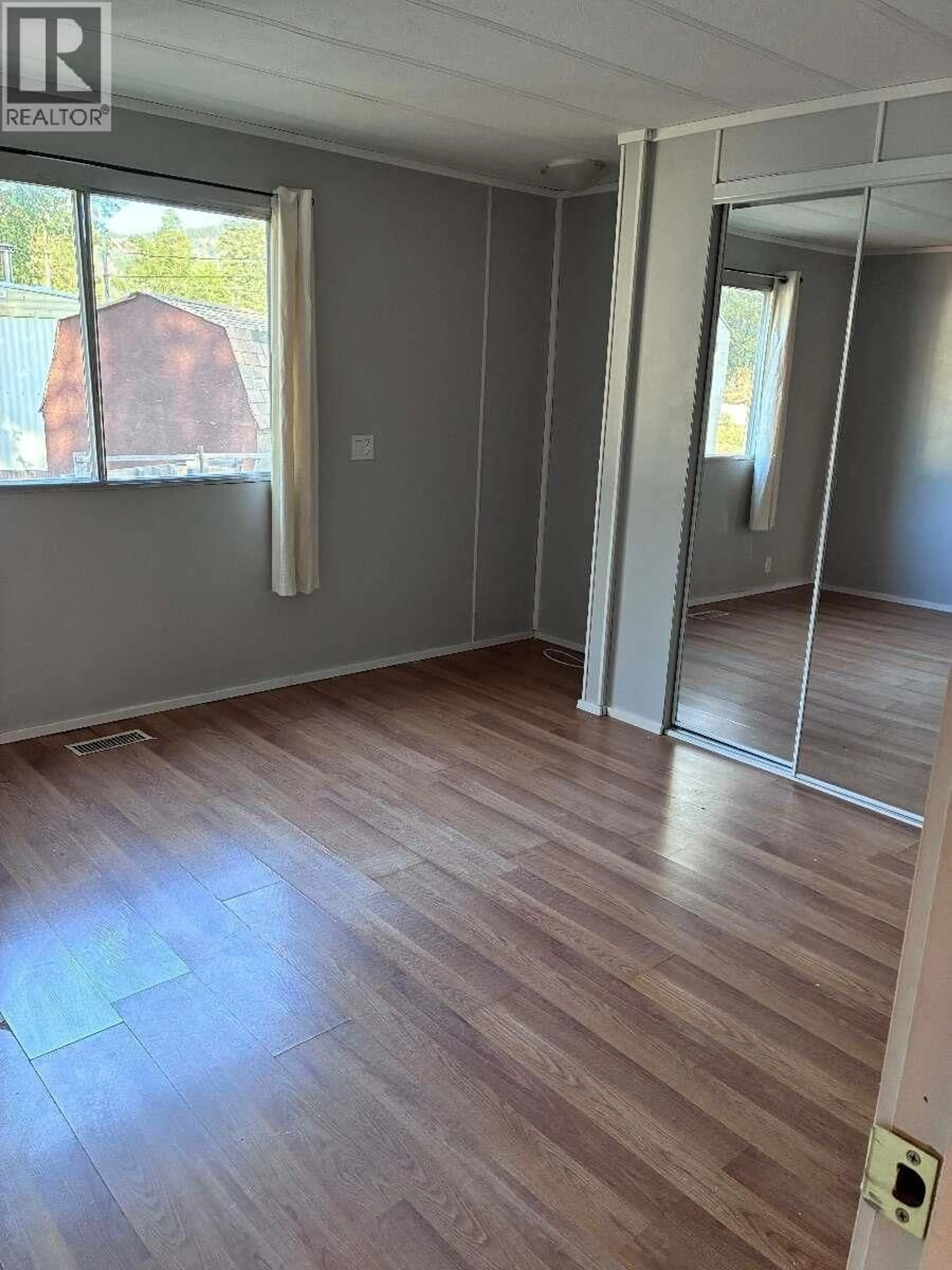 A pic of a room for 16 - 500 16TH AVENUE, Genelle British Columbia V0G1G0