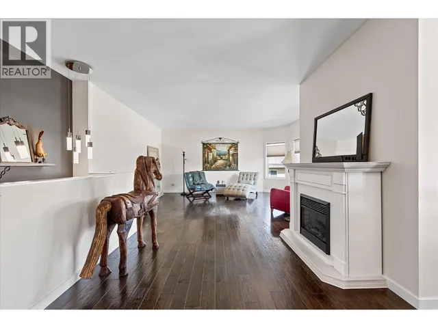 5827 VICTORIA STREET, Peachland 5