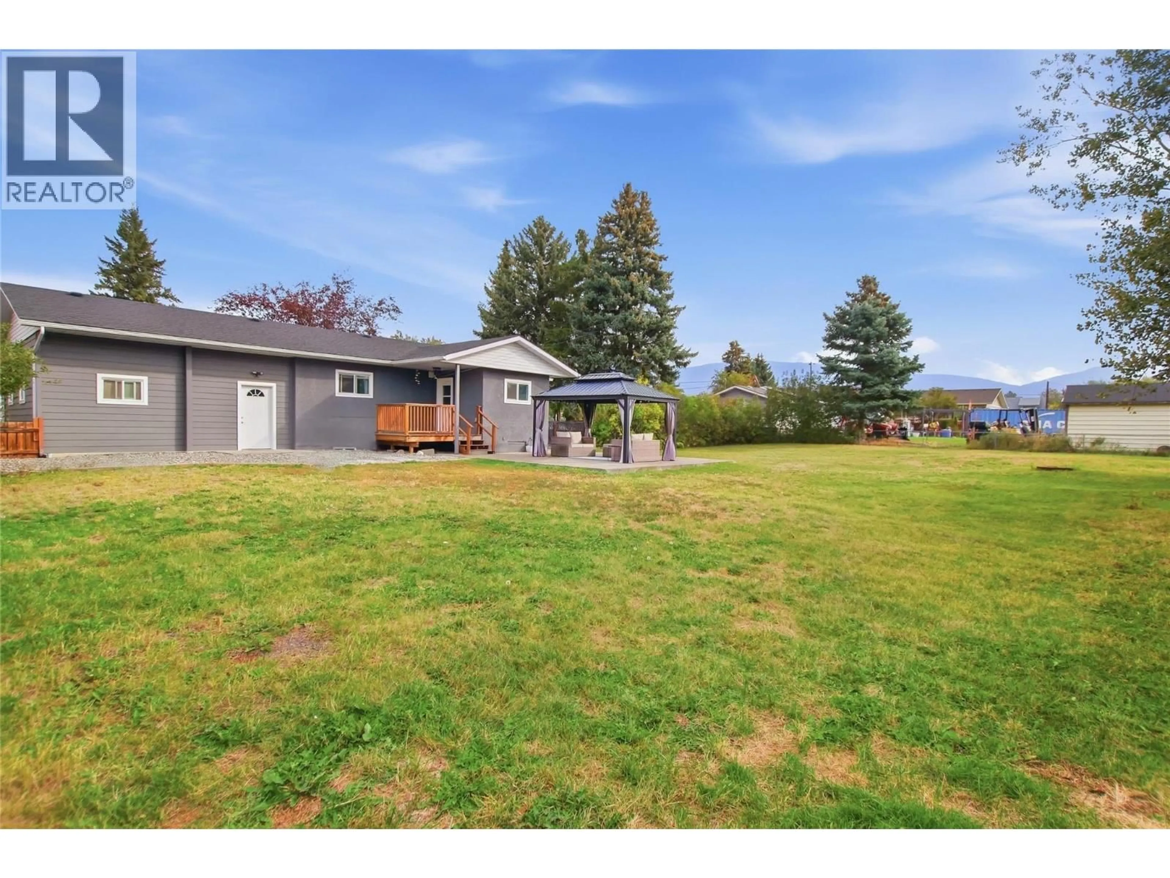 A pic from outside/outdoor area/front of a property/back of a property/a pic from drone, water/lake/river/ocean view for 436 MORGAN AVENUE, Merritt British Columbia V0K1Y0