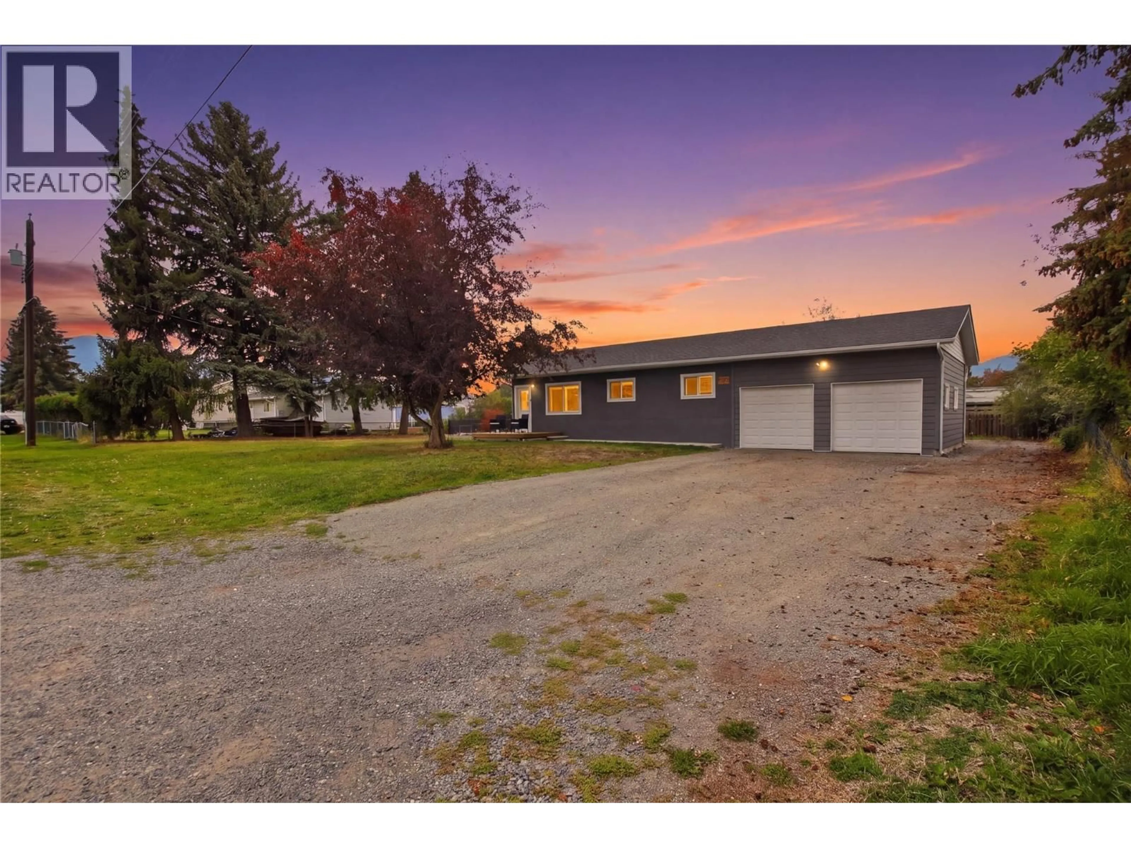 A pic from outside/outdoor area/front of a property/back of a property/a pic from drone, unknown for 436 MORGAN AVENUE, Merritt British Columbia V0K1Y0