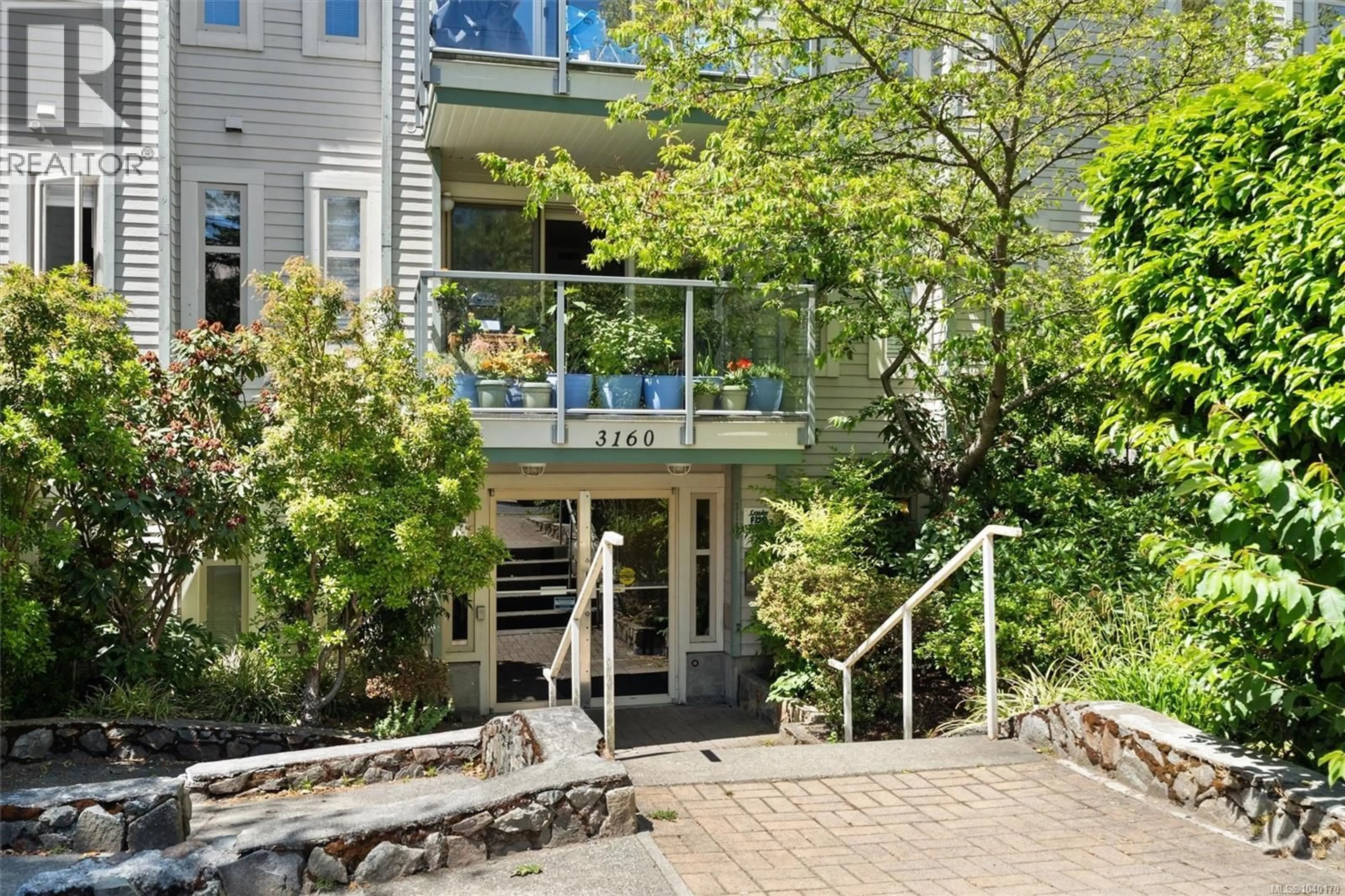 Patio, unknown for 407 - 3160 ALBINA STREET, Saanich British Columbia V9A1Z5