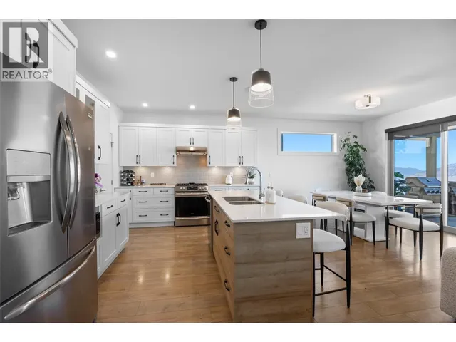 464 EDINBURGH BOULEVARD, Kamloops 2