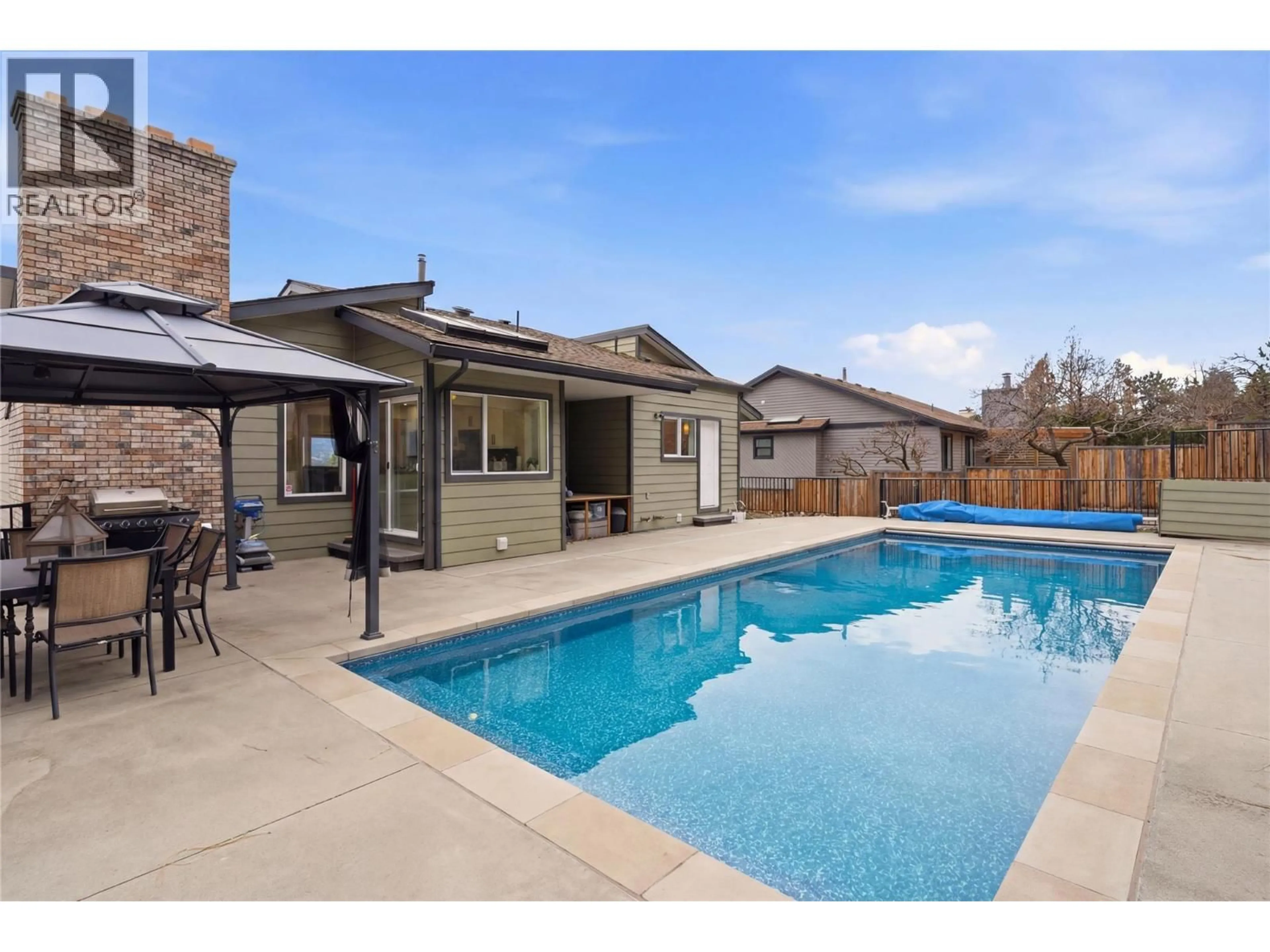 Pool for 2218 OMINECA PLACE, Kelowna British Columbia V1V1H7
