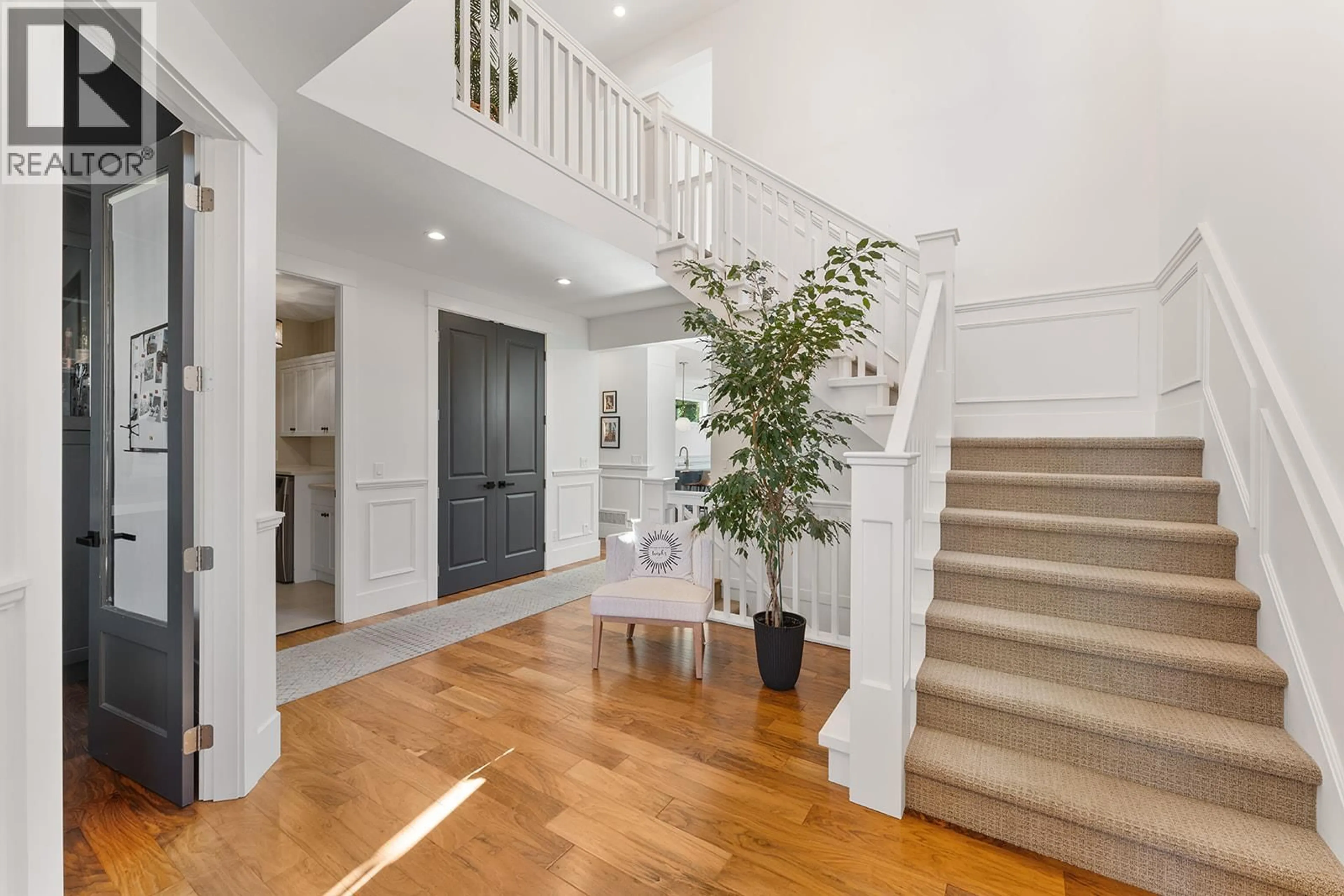 Indoor entryway for 133 - 515 WREN PLACE, Kelowna British Columbia V1W5H7