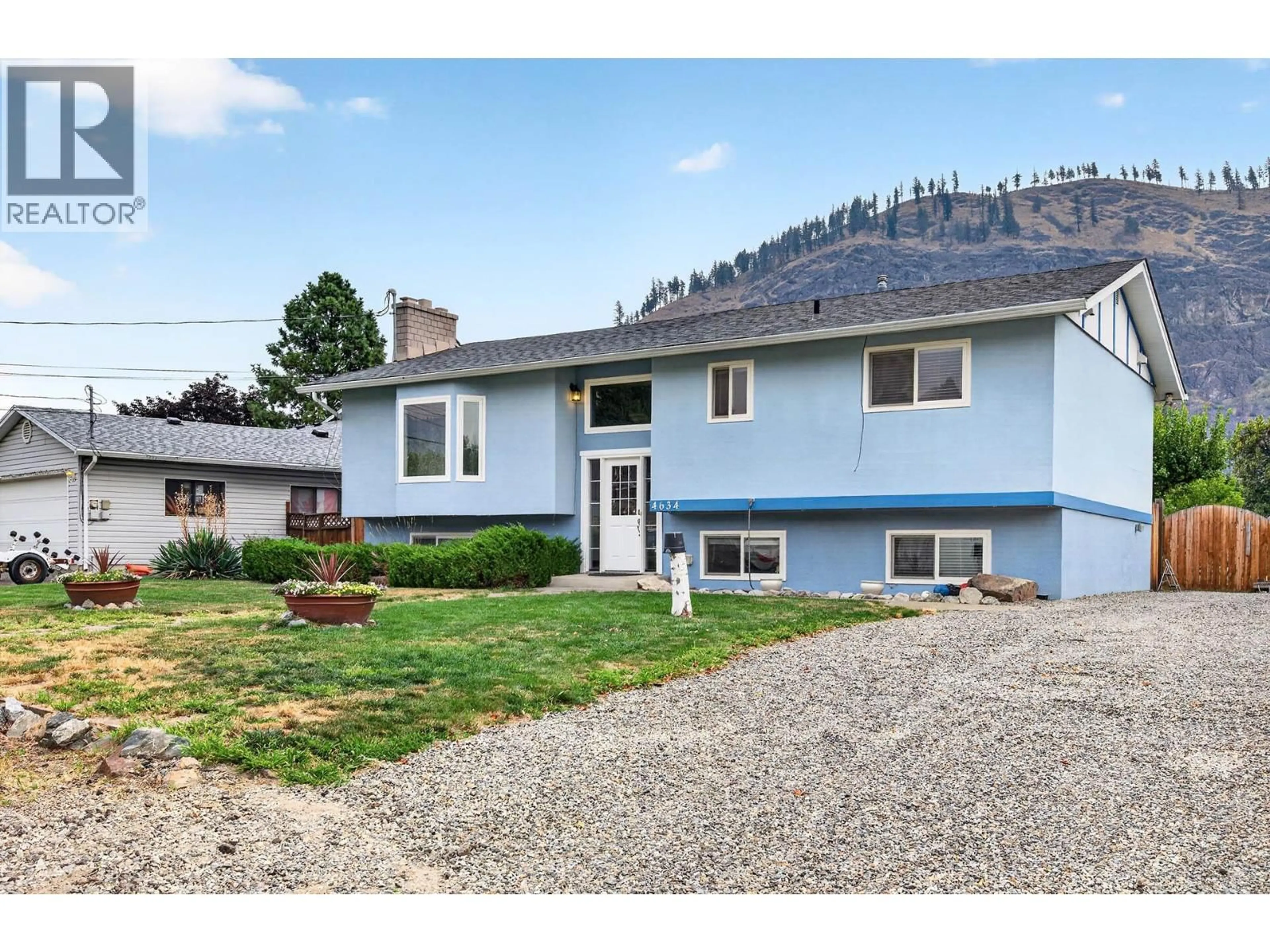 Home with vinyl exterior material, mountain view for 4634 STEVENS DRIVE, Kamloops British Columbia V2H1L5