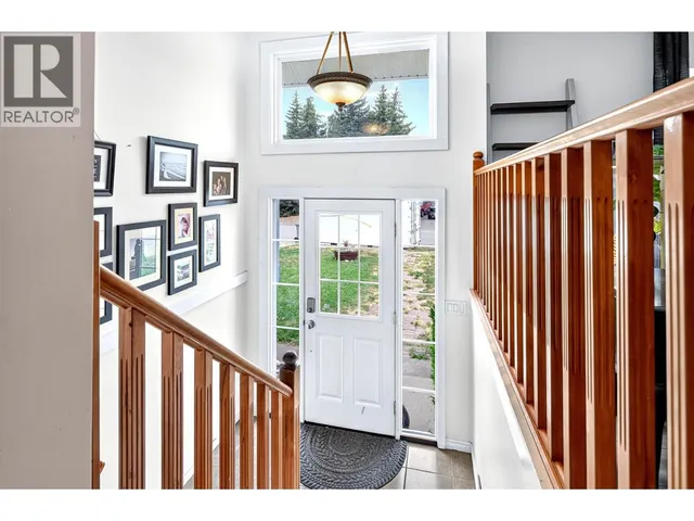 4634 STEVENS DRIVE, Kamloops 3