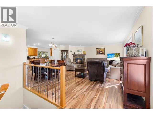 434 25TH AVENUE SOUTH, Creston 5