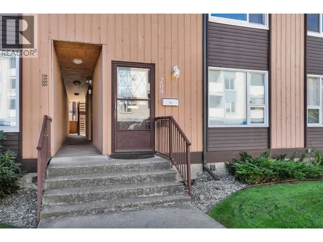 209 - 1660 UFTON COURT, Kelowna 3