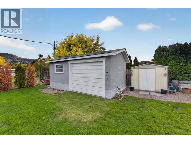 175 VENUS ROAD, Kelowna 3