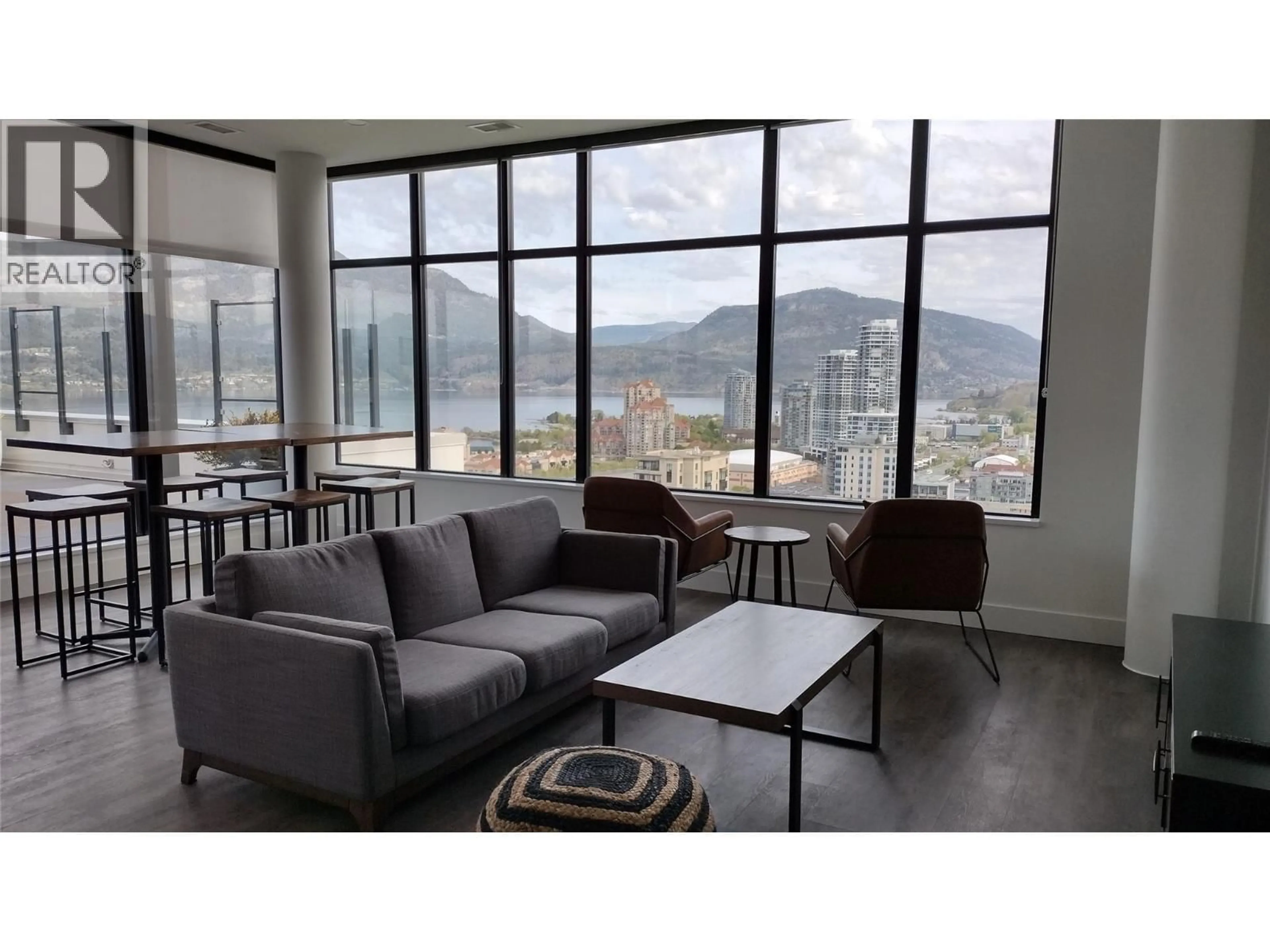 Living room with furniture, unknown for 710 - 1471 ST. PAUL STREET, Kelowna British Columbia V1Y0K7