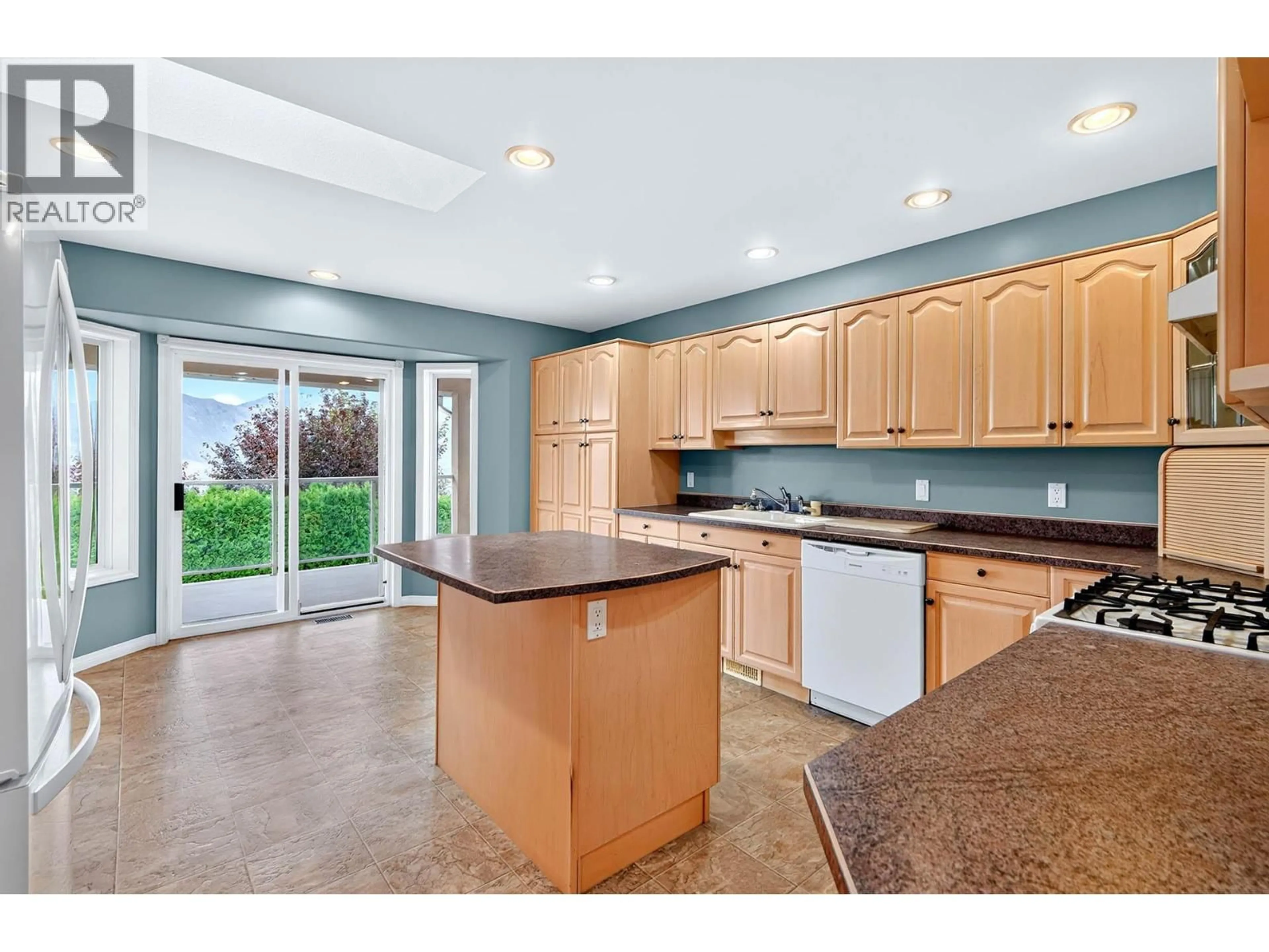 Open concept kitchen, ceramic/tile floor for 94 THOR DRIVE, Kamloops British Columbia V2C6P8