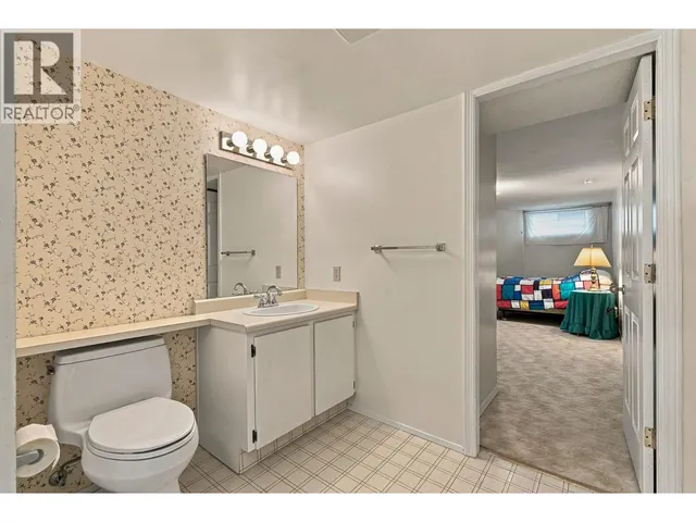 34 - 2200 GORDON DRIVE, Kelowna 5