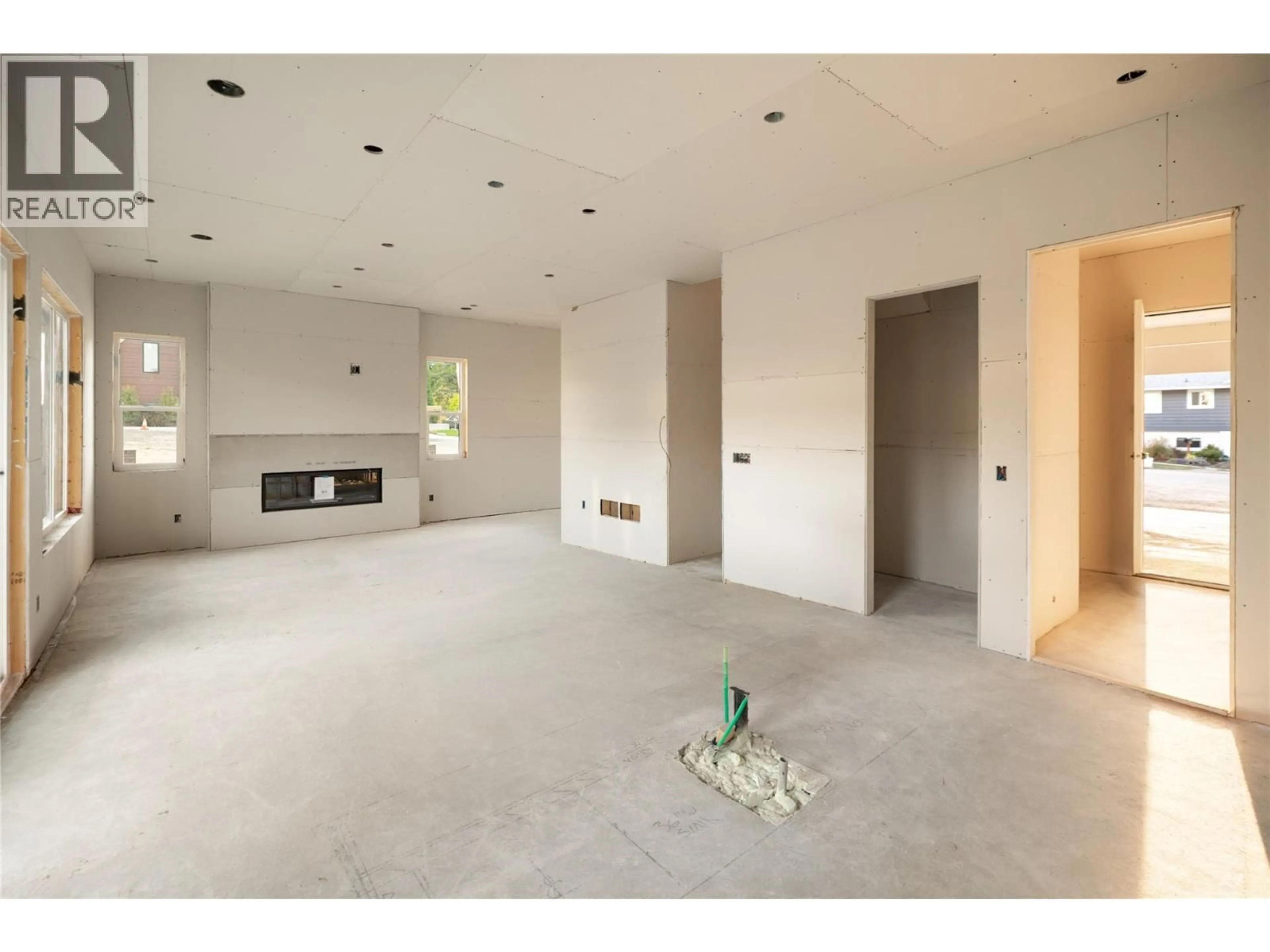 A pic of a room for 4609 FORDHAM ROAD, Kelowna British Columbia V1W1P1