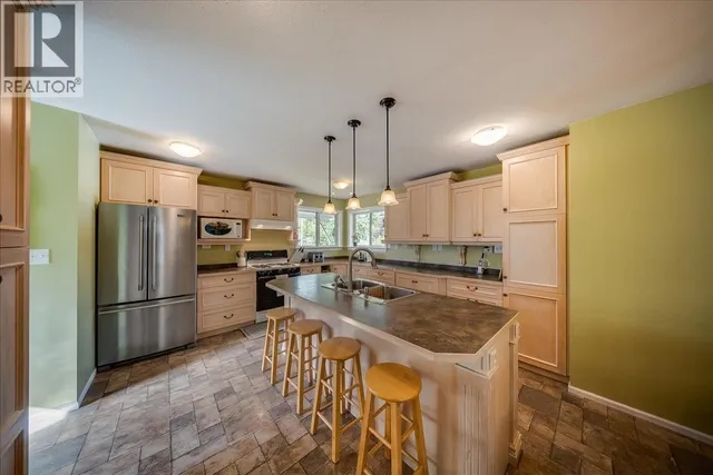 14 HILLSIDE DRIVE, Trail 5