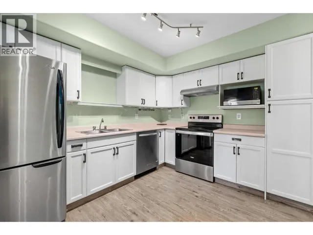 409 - 3115 DE MONTREUIL COURT, Kelowna 2
