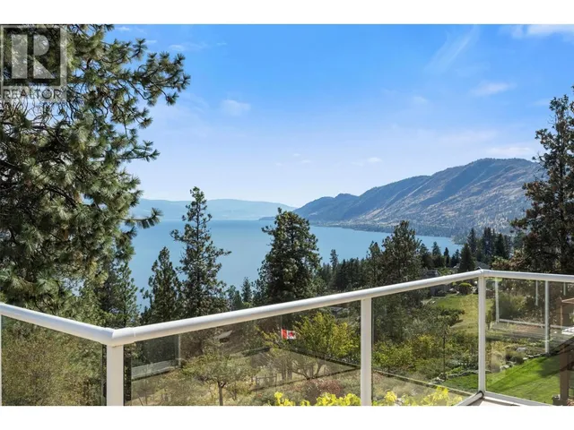 6455 VERNON AVENUE, Peachland 2