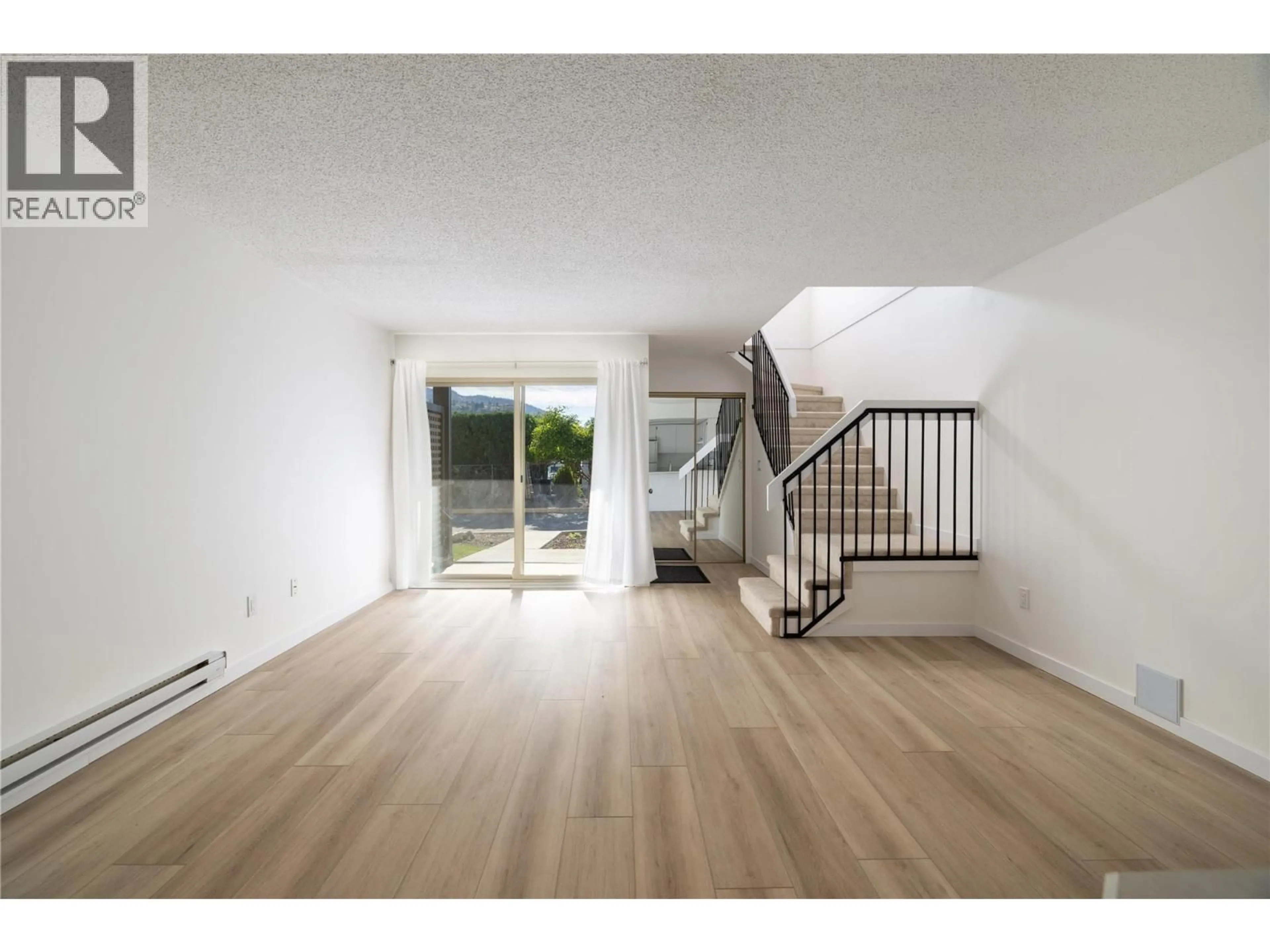Unknown for 916 - 3140 WILSON STREET, Penticton British Columbia V2A7K4