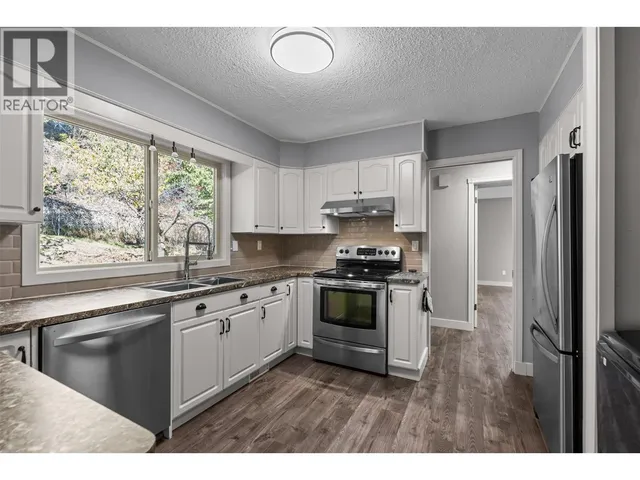 534 GLENMEADOWS ROAD, Kelowna 5
