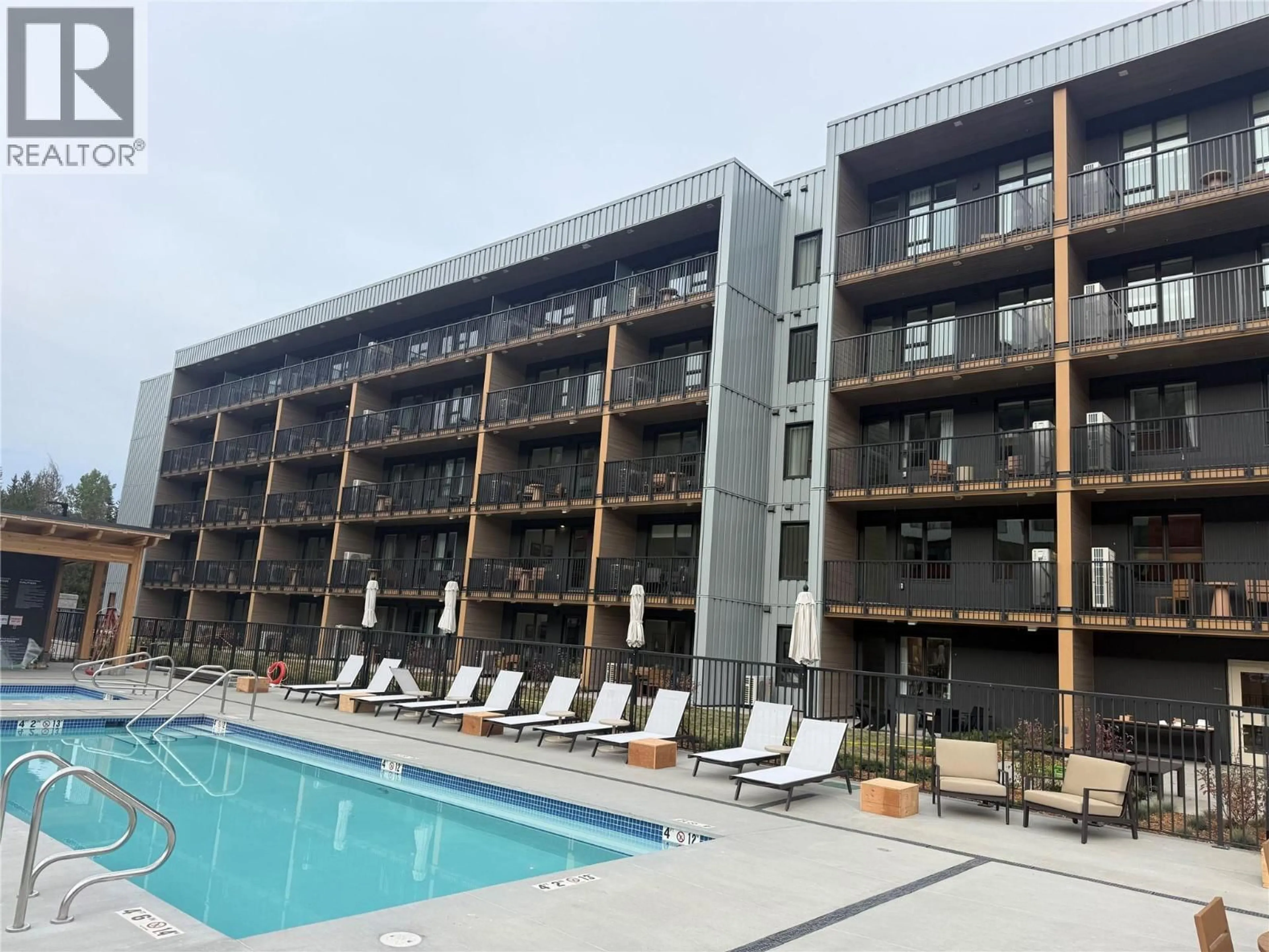 Pool for 203 - 4240 RED MOUNTAIN ROAD STREET, Rossland British Columbia V0G1Y0