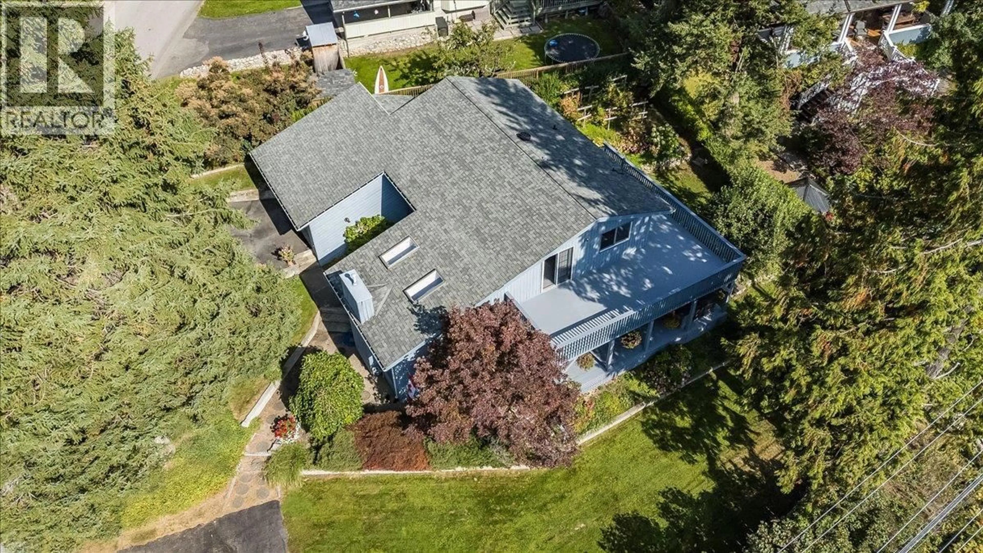 A pic from outside/outdoor area/front of a property/back of a property/a pic from drone, building for 1512 NASOOKIN ROAD, Nelson British Columbia V1L6J6