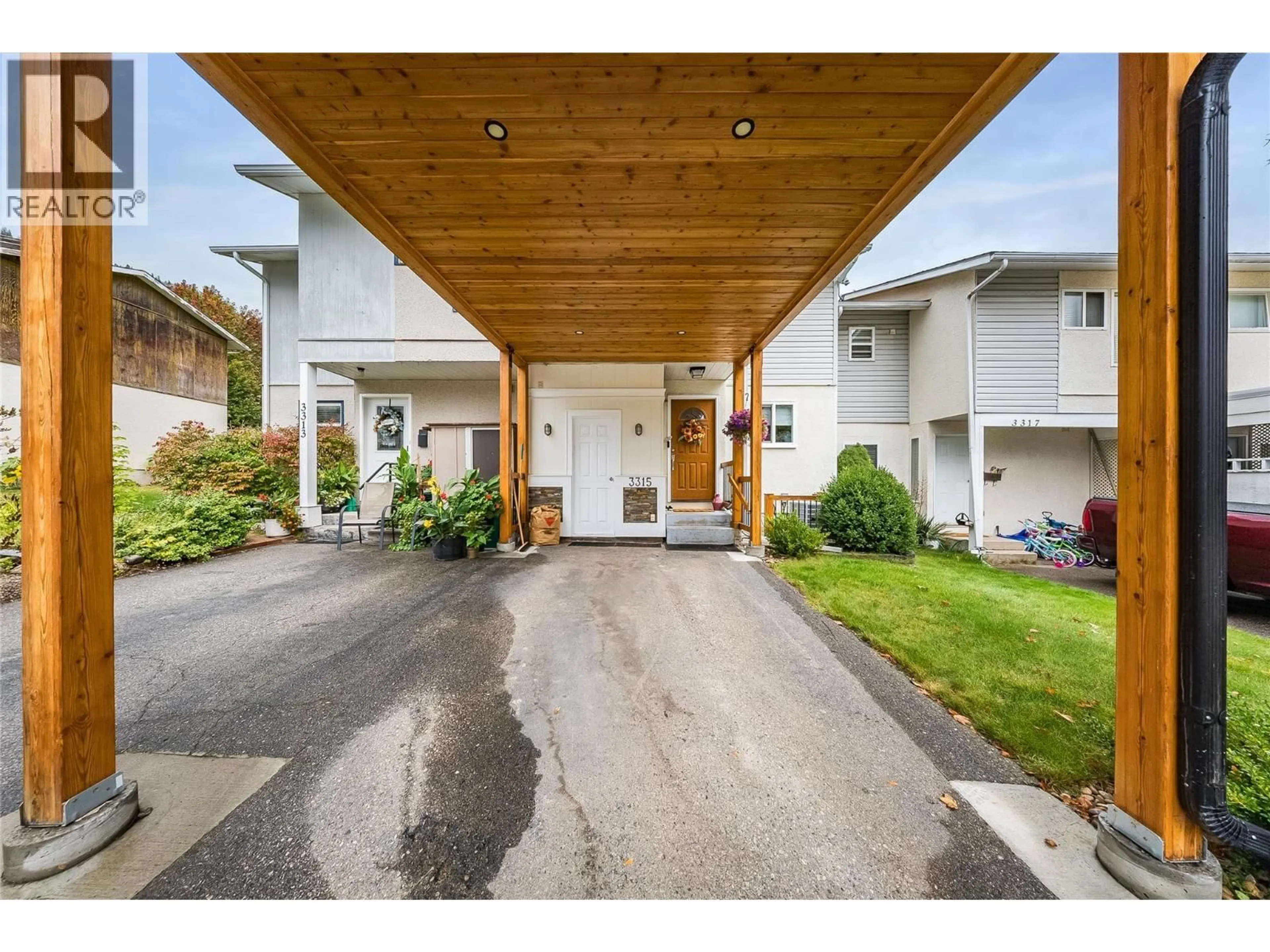 Unknown for 3315 LAUREL CRESCENT, Trail British Columbia V1R4M6