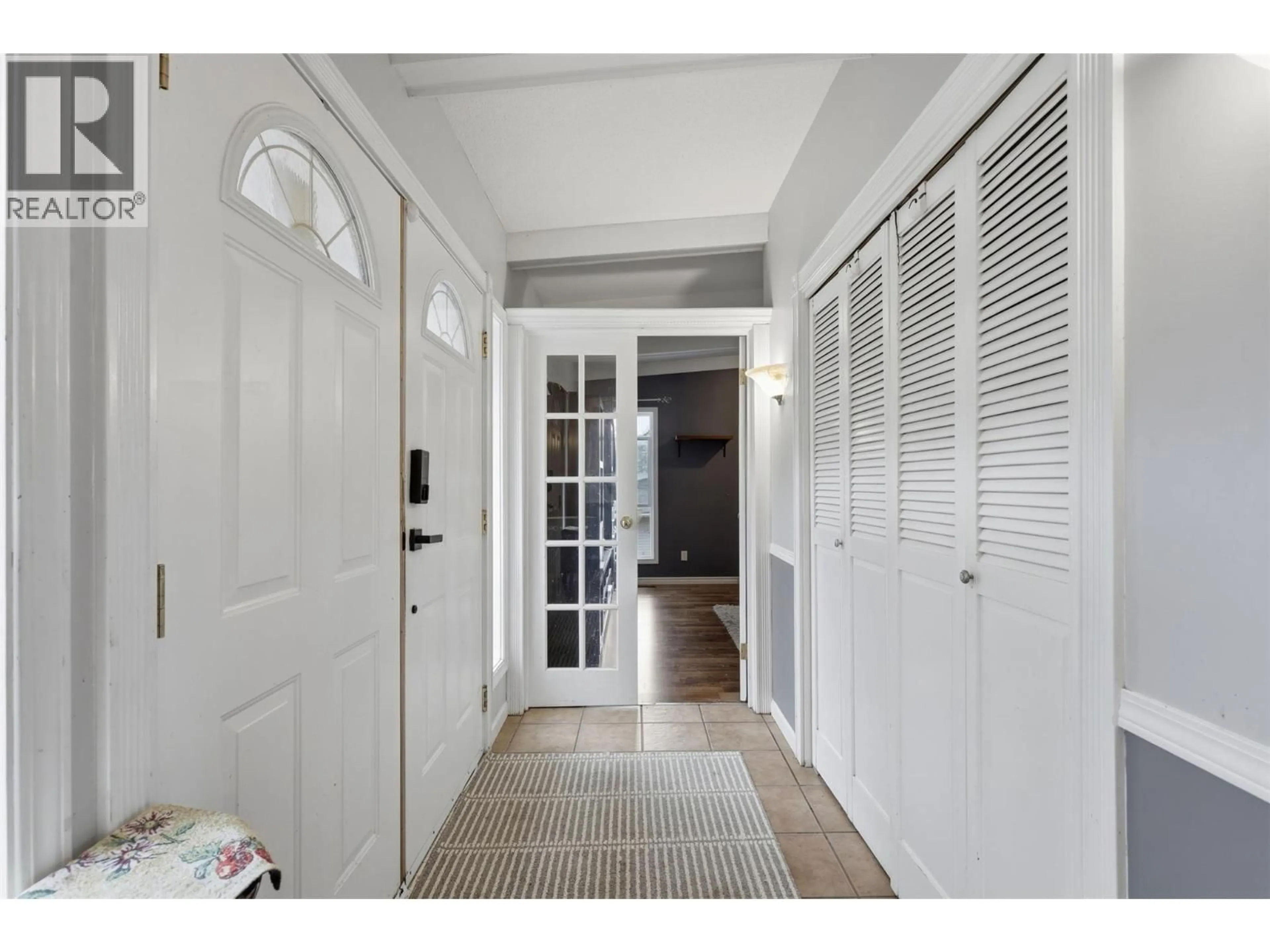 Indoor entryway for 4389 KARINDALE ROAD, Kamloops British Columbia V2B8N1
