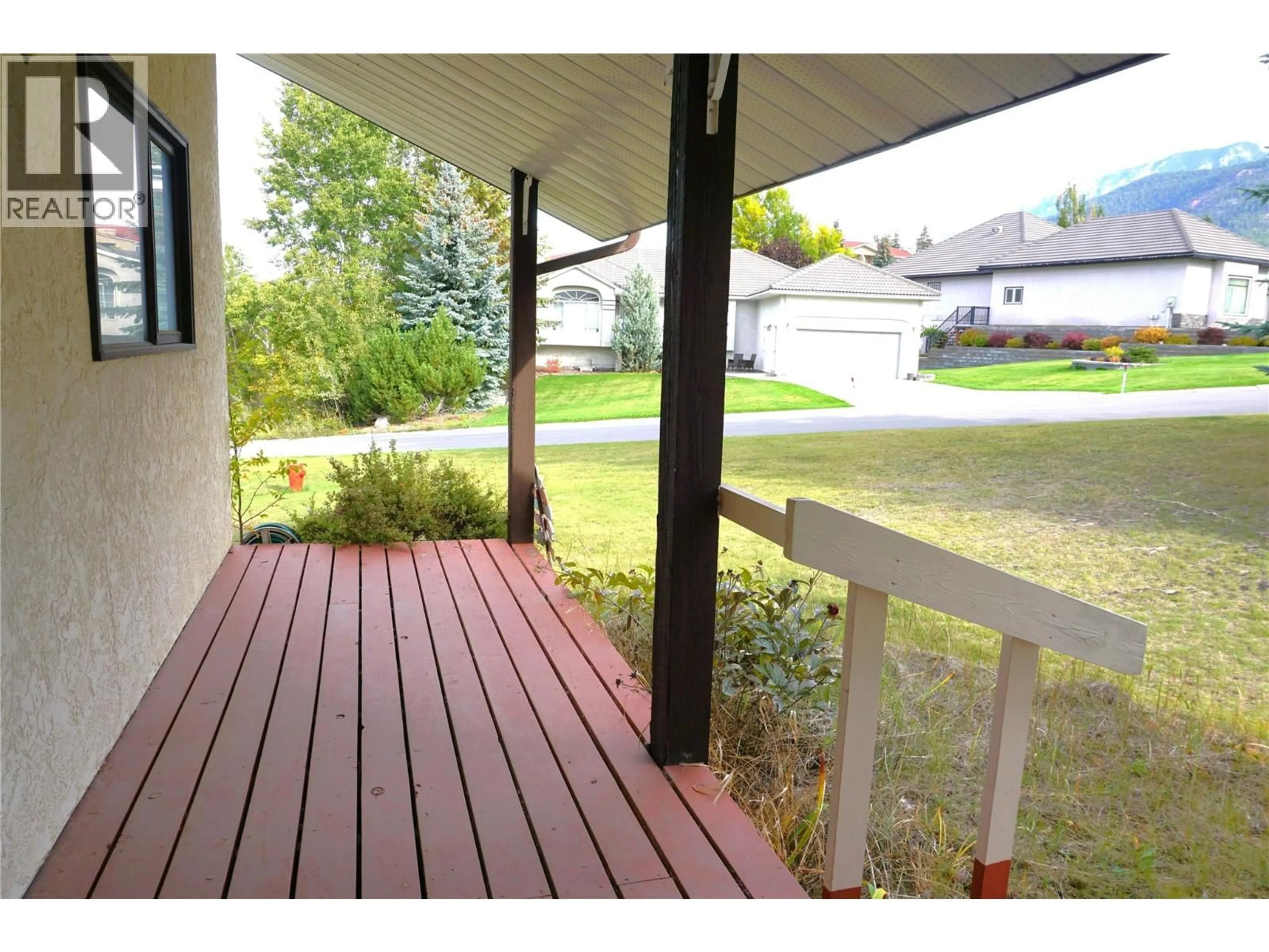 Patio, street for 5121 RIVERVIEW CRESCENT, Fairmont Hot Springs British Columbia V0B1L1