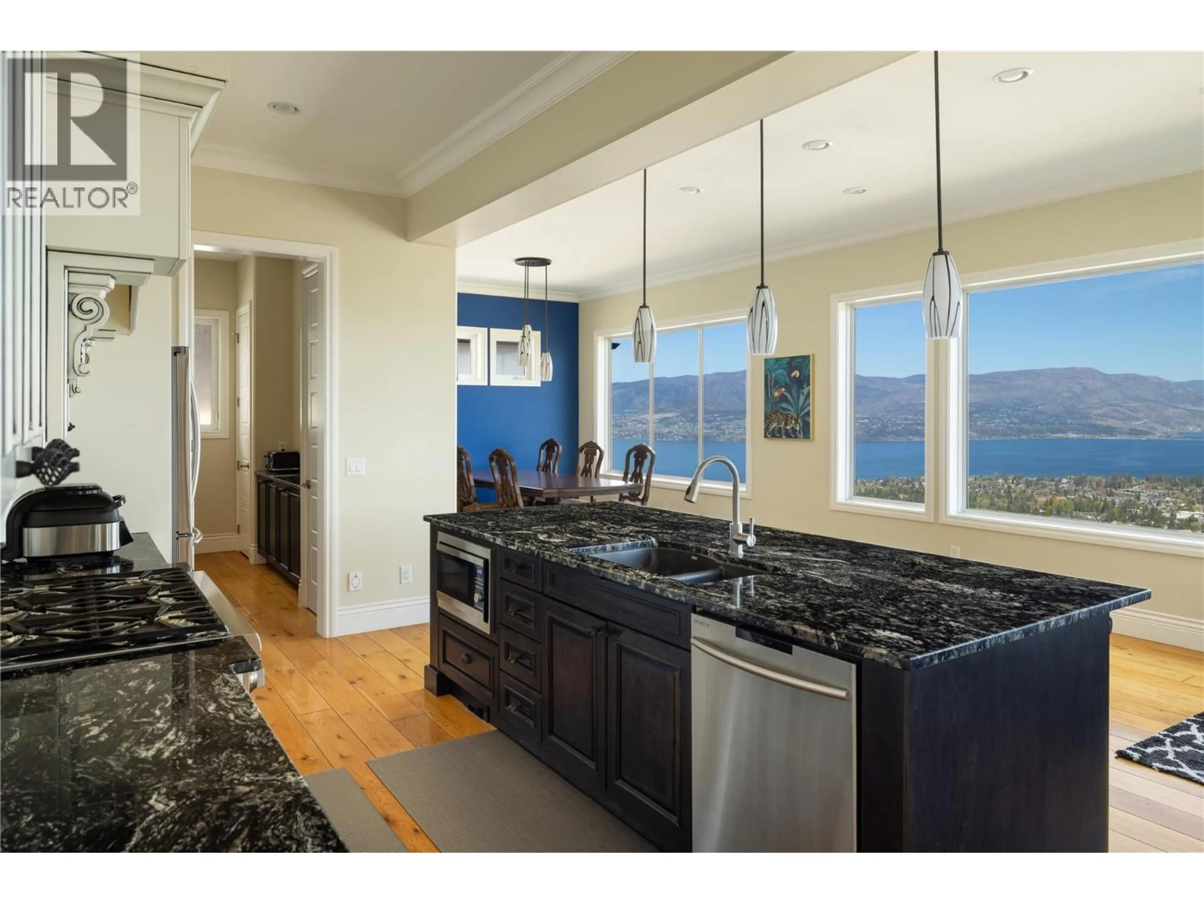 Open concept kitchen, ceramic/tile floor for 1010 LAMONT COURT, Kelowna British Columbia V1W5J1