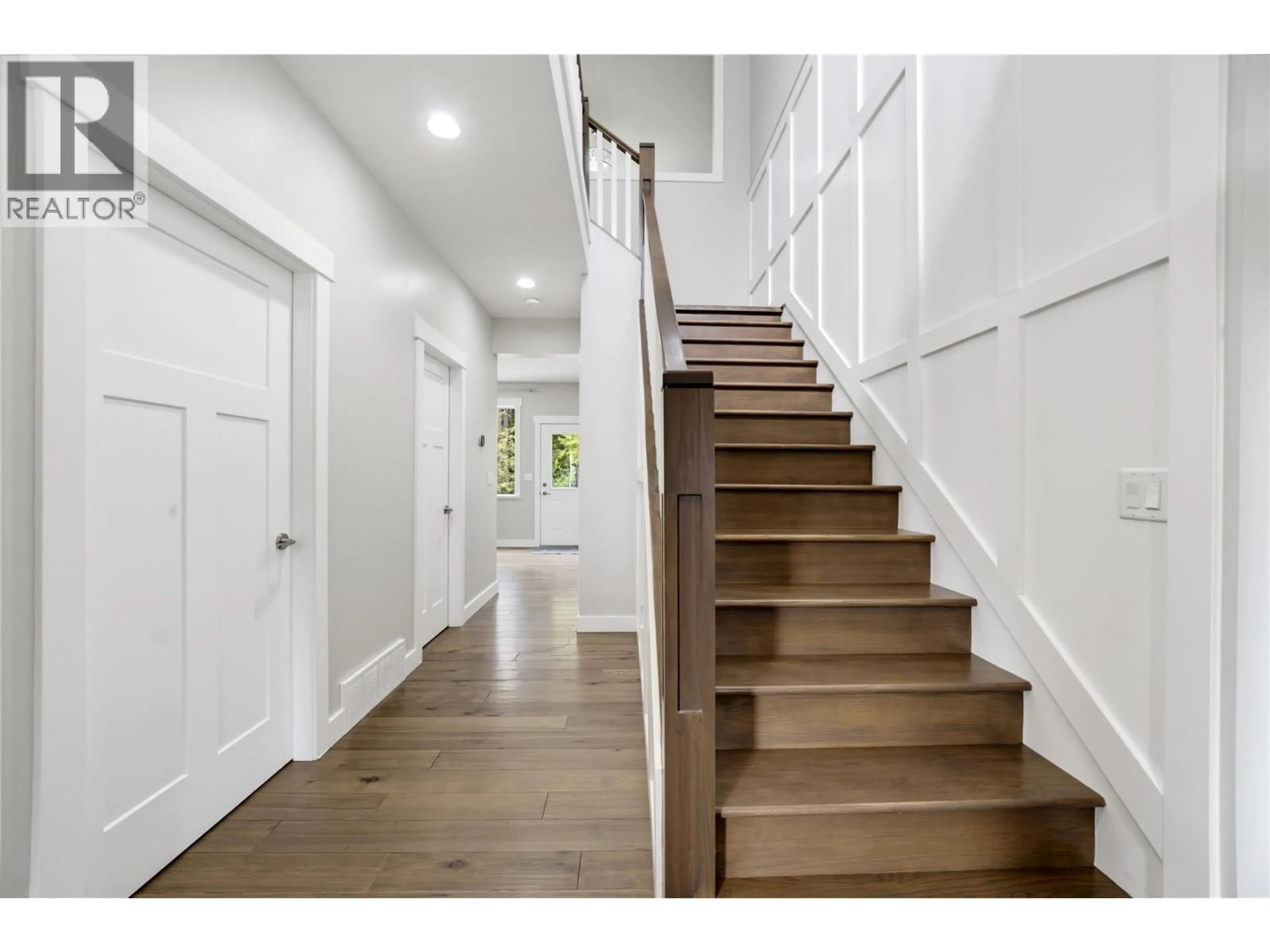 Indoor entryway for 5410 GANNOR ROAD, Salmon Arm British Columbia V1E2P7
