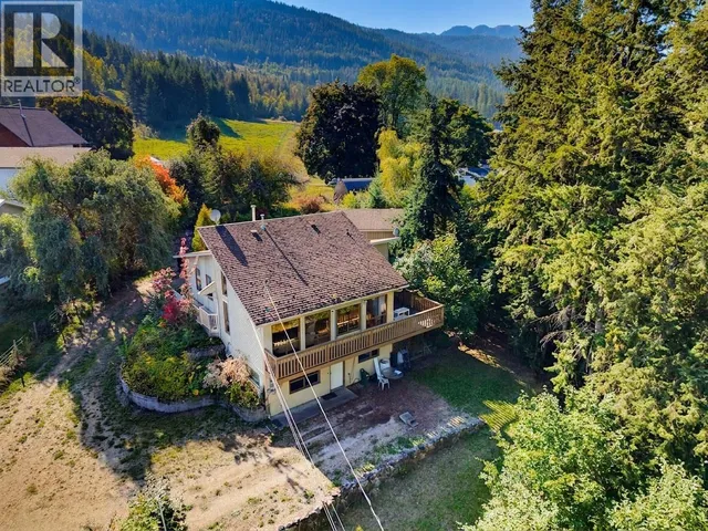 370 10 AVENUE SOUTHEAST, Salmon Arm 3