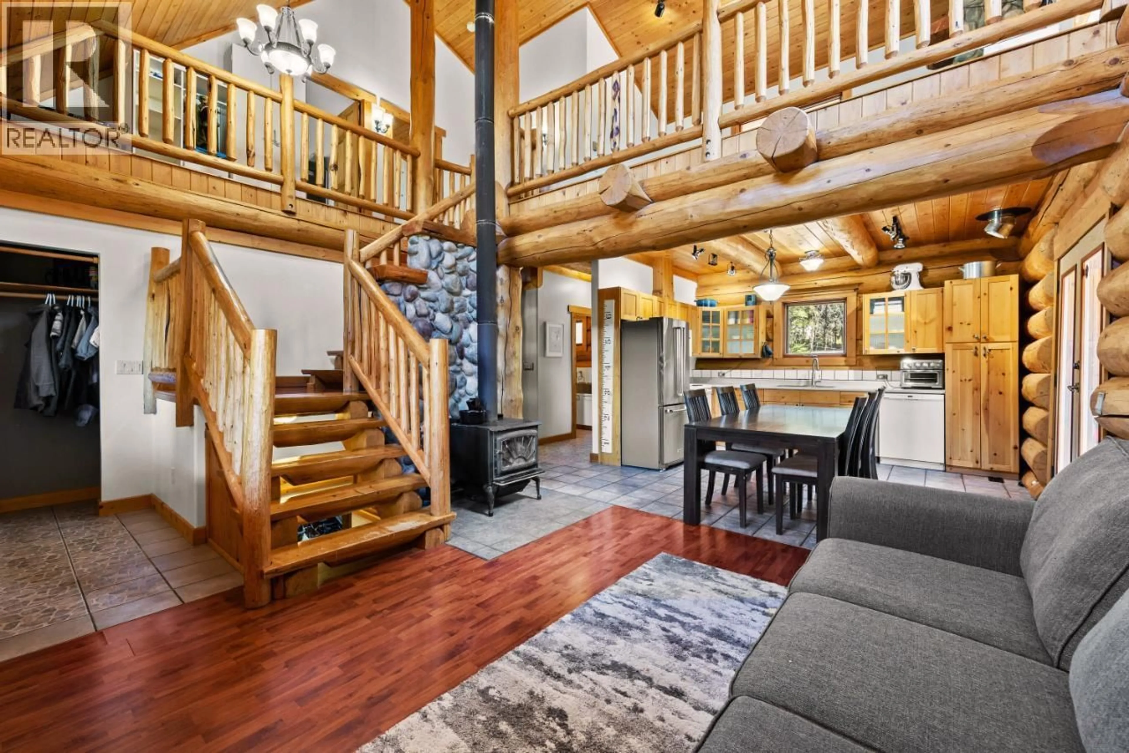 Unknown for 2943 PIVA ROAD, Kamloops British Columbia V0E3E1