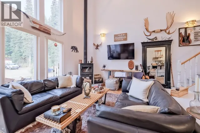 1 - 137 WHITETAIL ROAD, Apex Mountain 3
