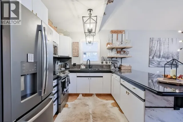 1 - 137 WHITETAIL ROAD, Apex Mountain 5