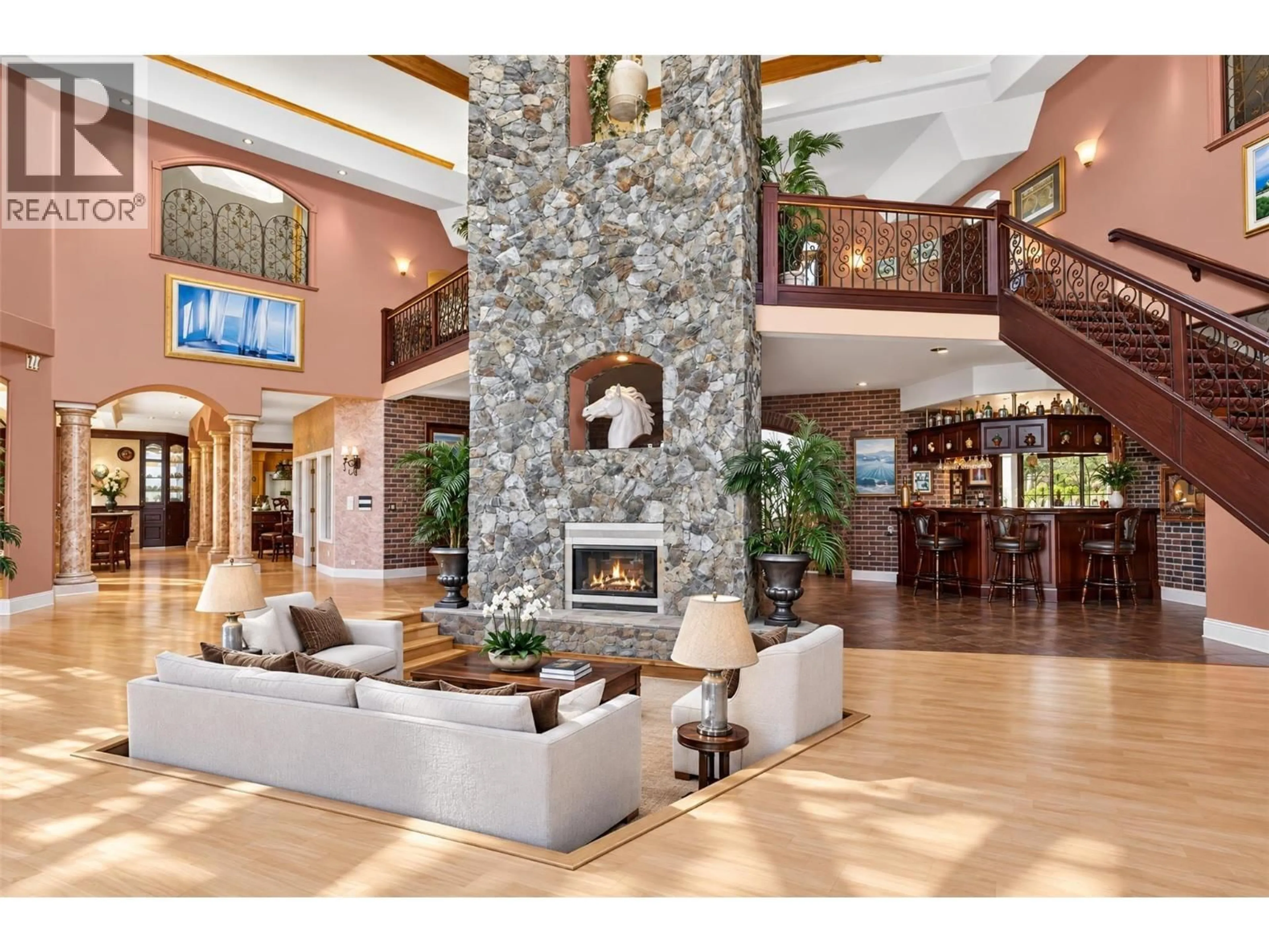 Lobby for 2802 WEST BENCH DRIVE, Penticton British Columbia V2A8Z8