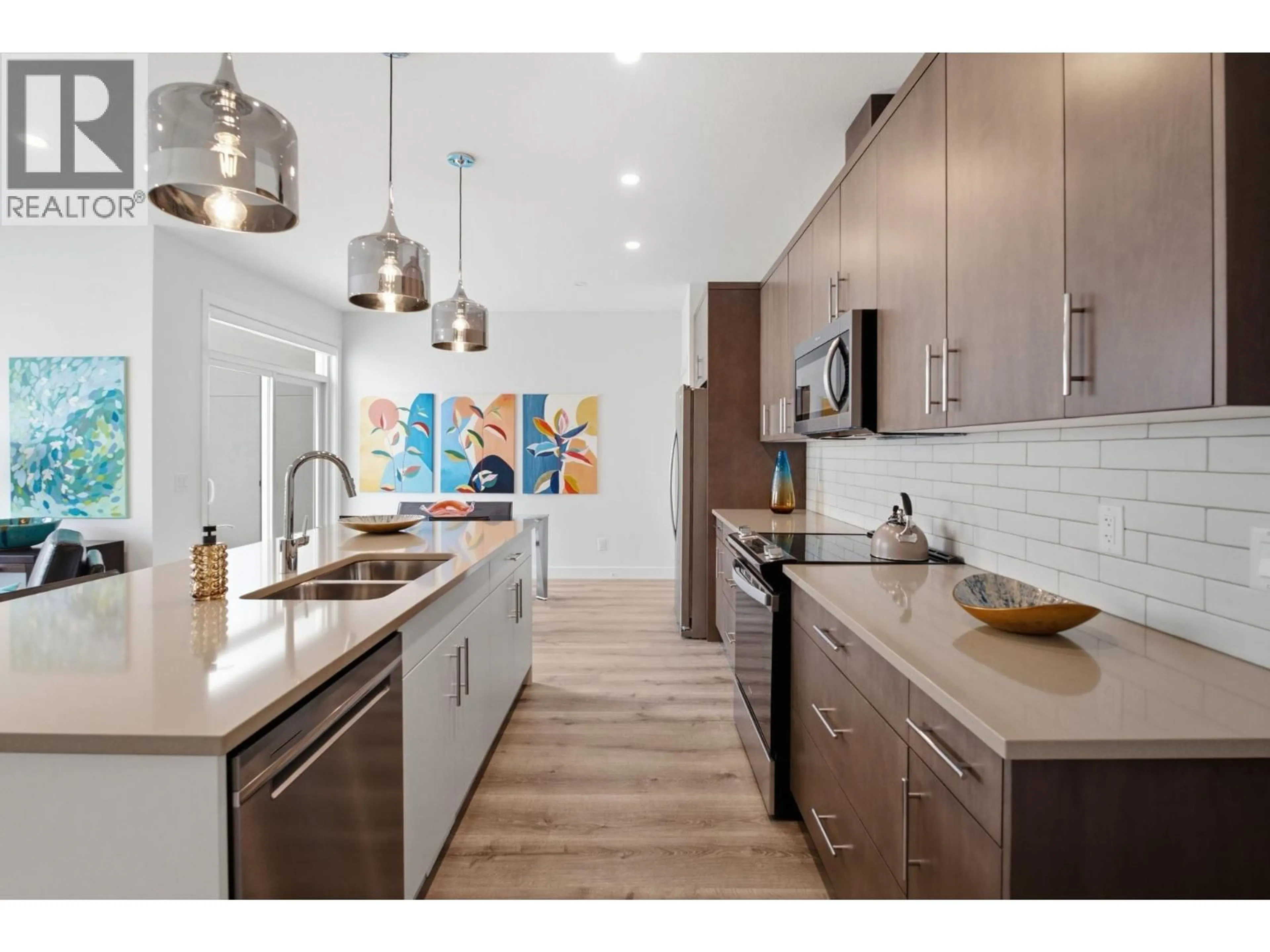 Open concept kitchen, unknown for 120 - 610 ACADEMY WAY, Kelowna British Columbia V1V9T1