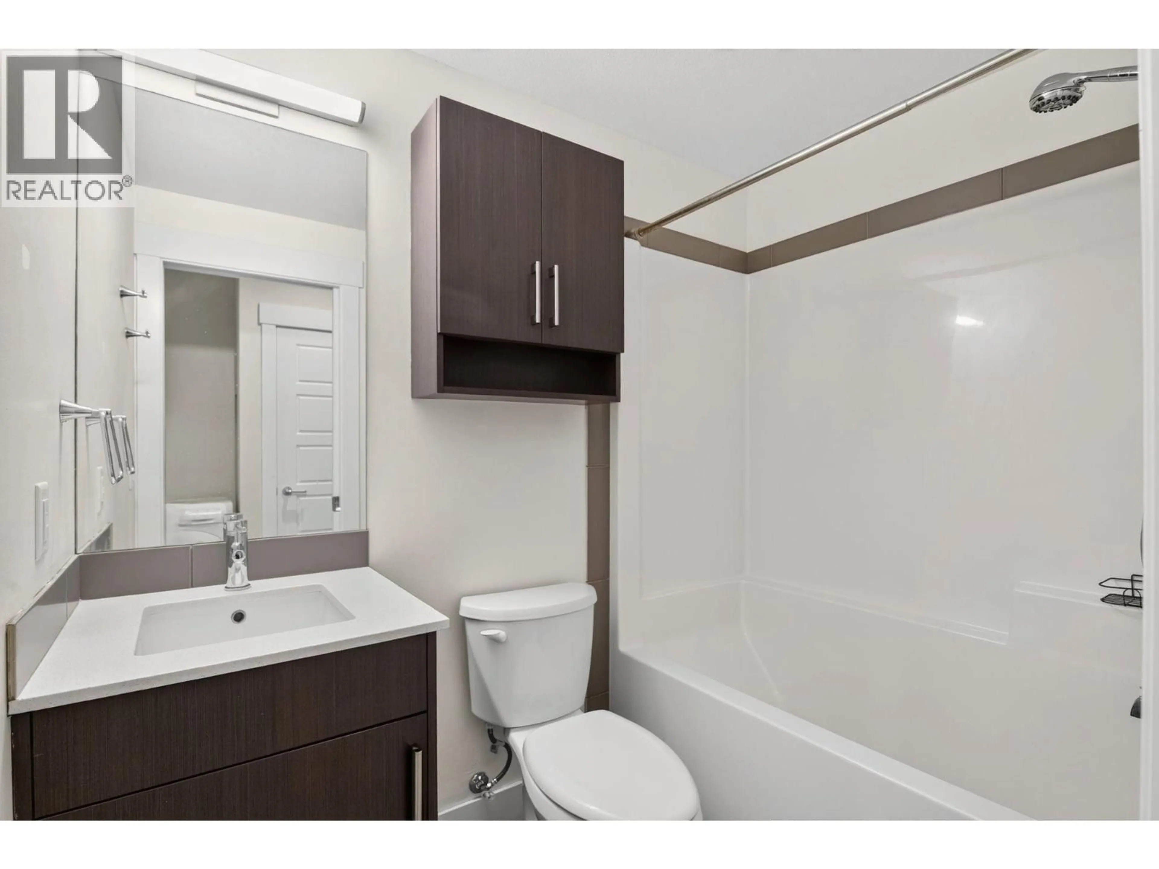 Standard bathroom, unknown for 347 - 925 LEON AVENUE, Kelowna British Columbia V1Y0E5