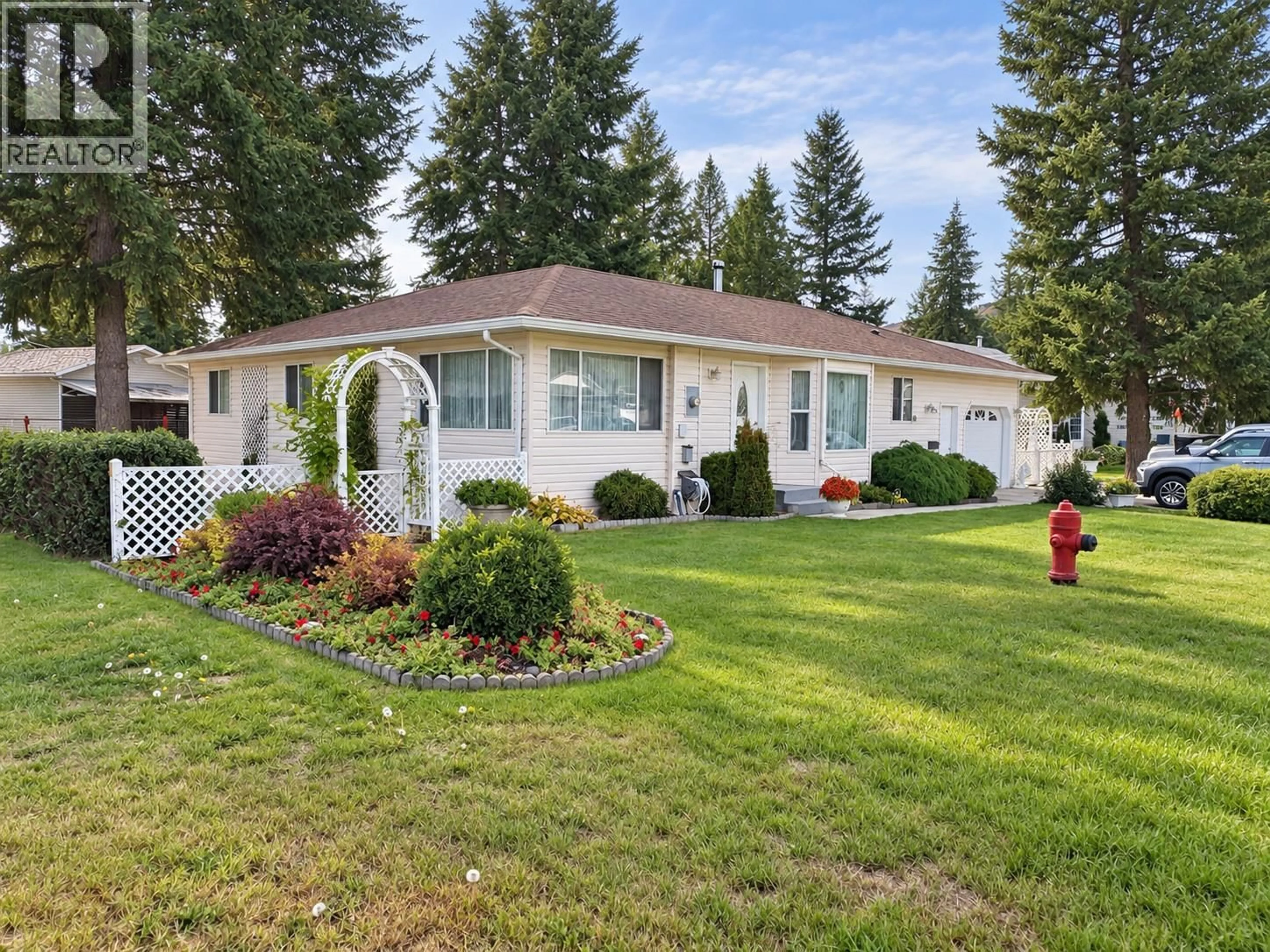 Home with vinyl exterior material, unknown for 396 ROBIN DRIVE, Barriere British Columbia V0E1E0