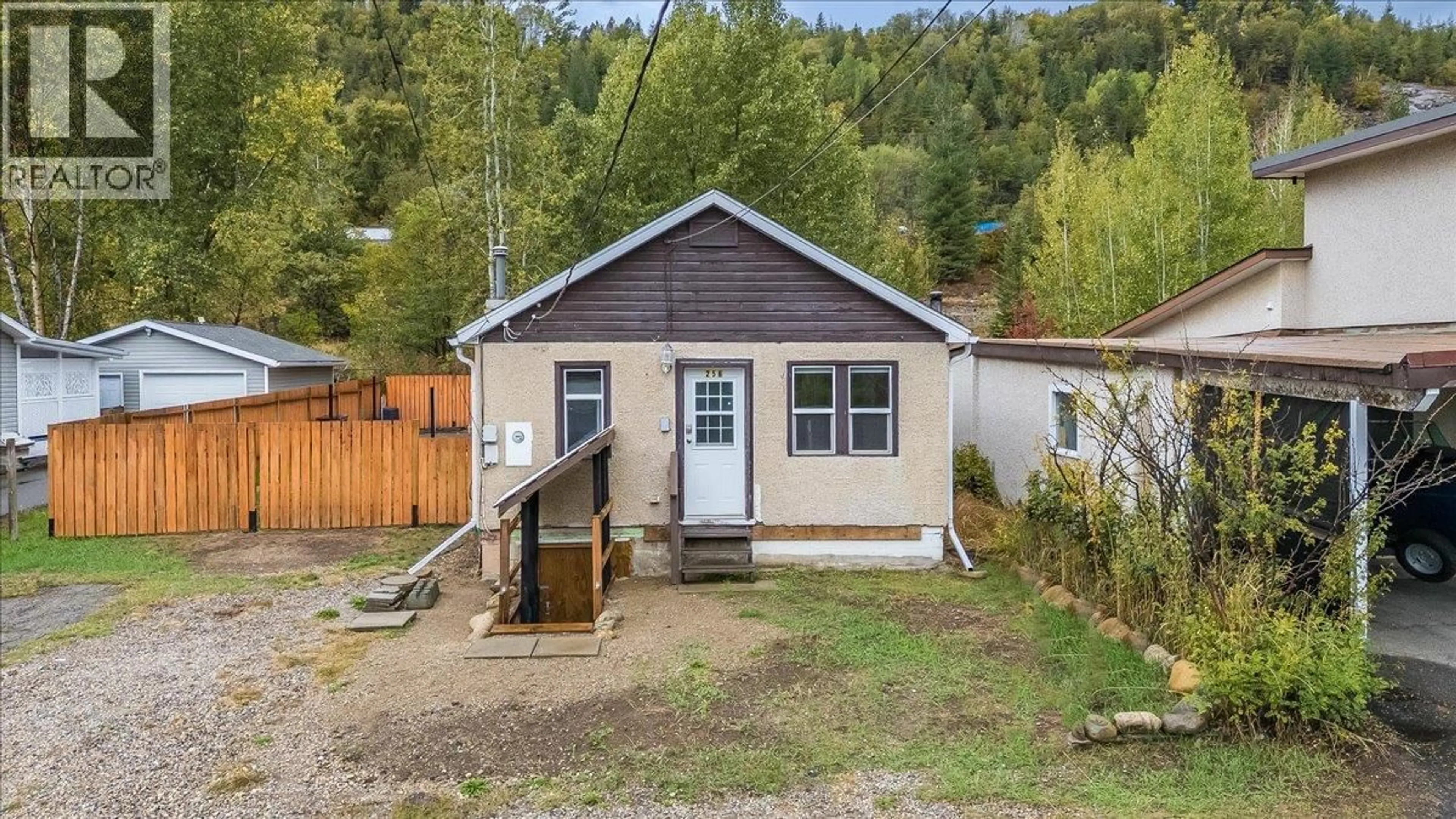Unknown for 256 2ND AVENUE, Rivervale British Columbia V1R4V3