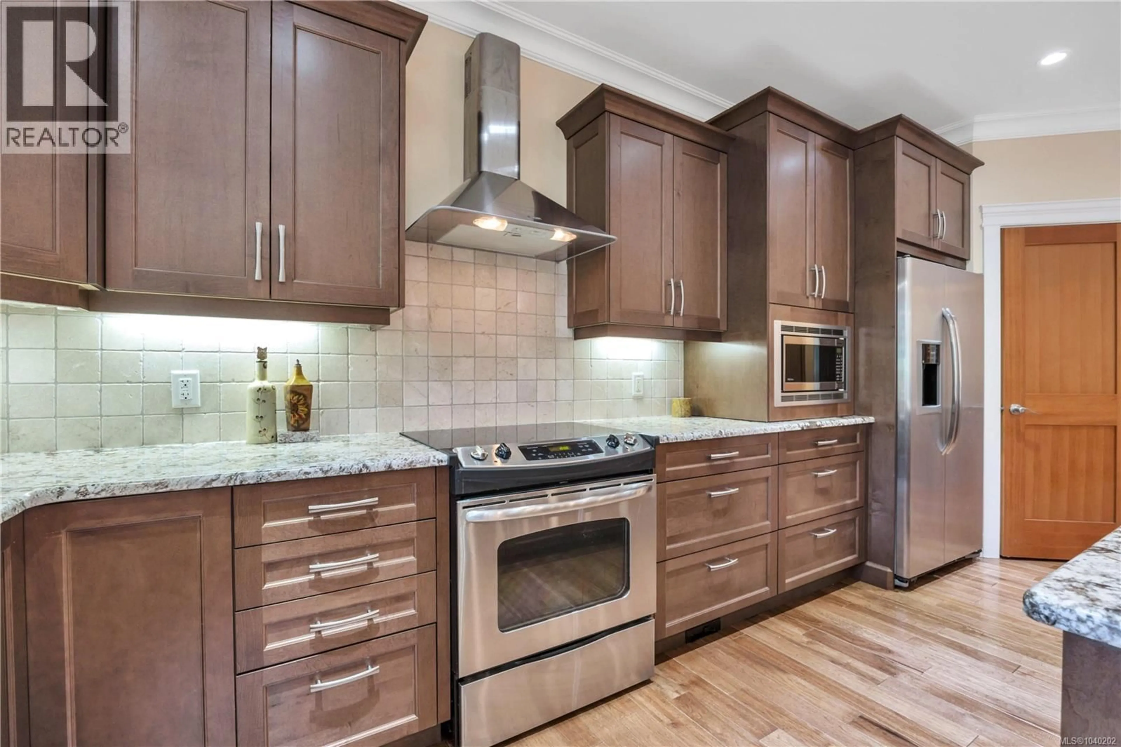 Contemporary kitchen, ceramic/tile floor for 1793 STEWART ROAD, Nanoose Bay British Columbia V9P9E7
