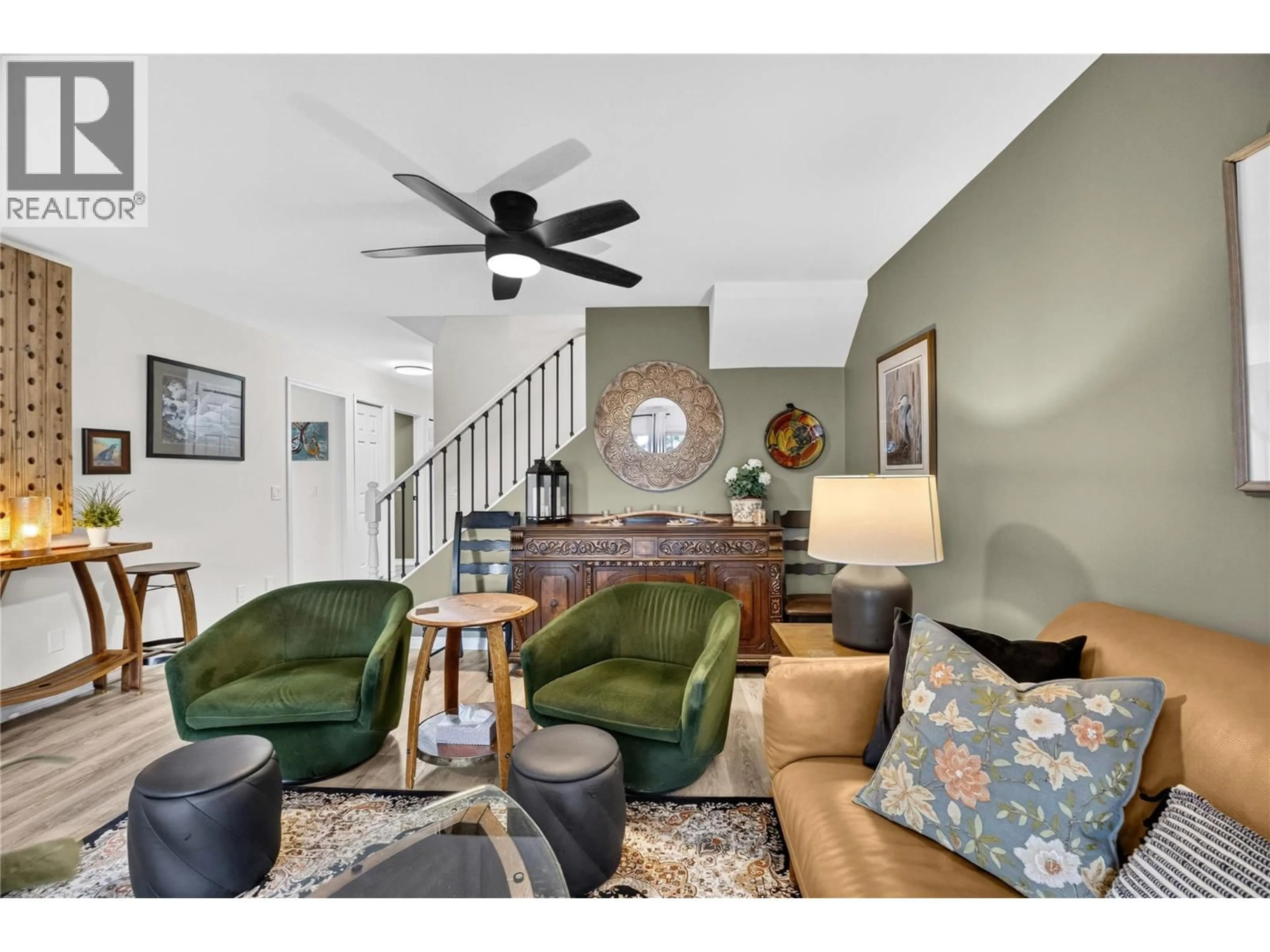 Living room with furniture, unknown for 215 - 4630 PONDEROSA DRIVE, Peachland British Columbia V0H1X5