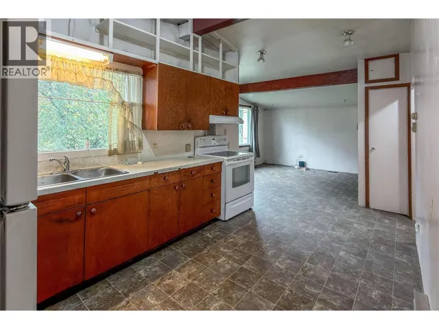 909 RYTER ROAD WEST, Golden 3