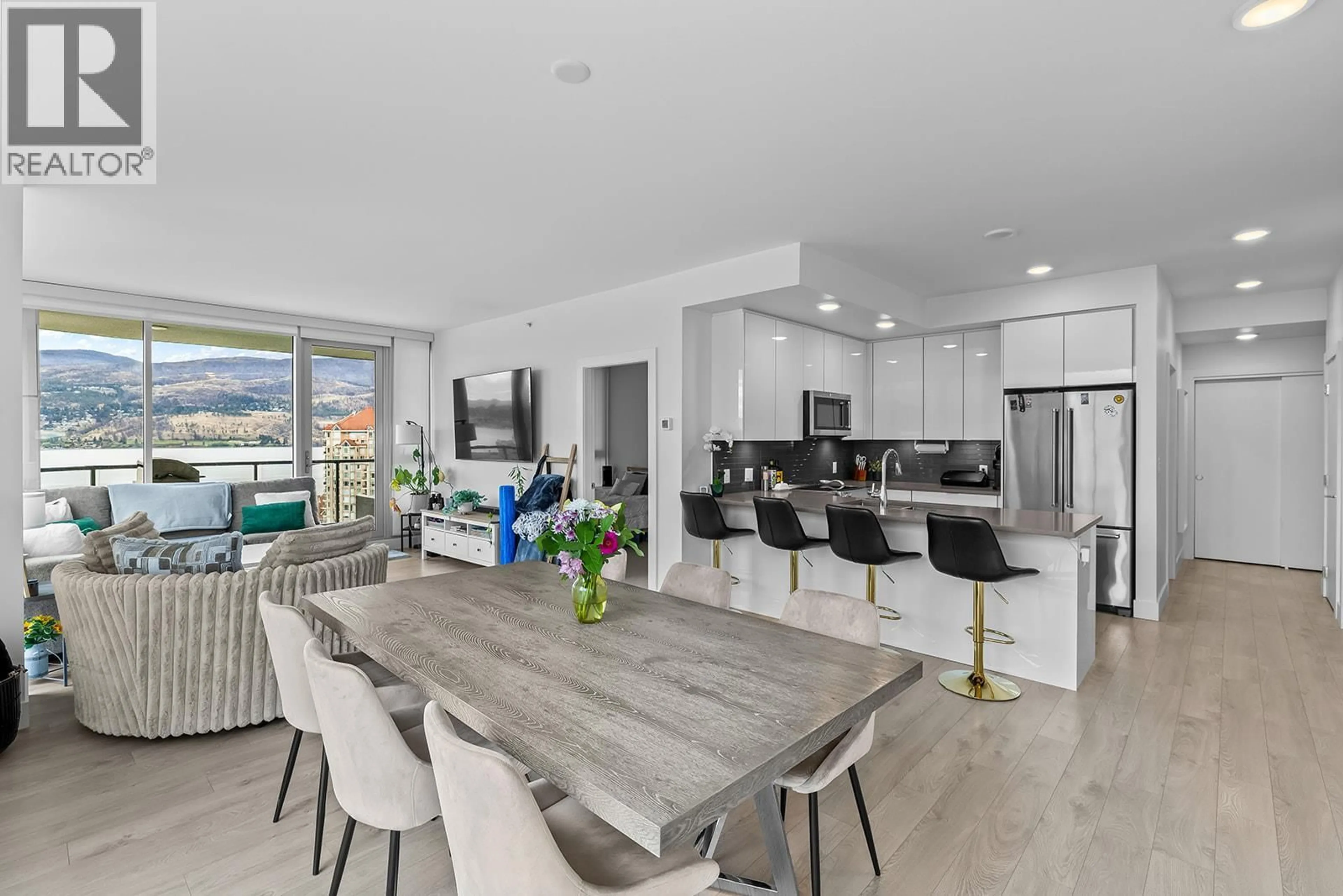 Open concept kitchen, unknown for 1301 - 1232 ELLIS STREET, Kelowna British Columbia V1Y0J6