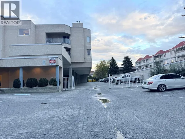 407 - 3115 DE MONTREUIL COURT, Kelowna 2