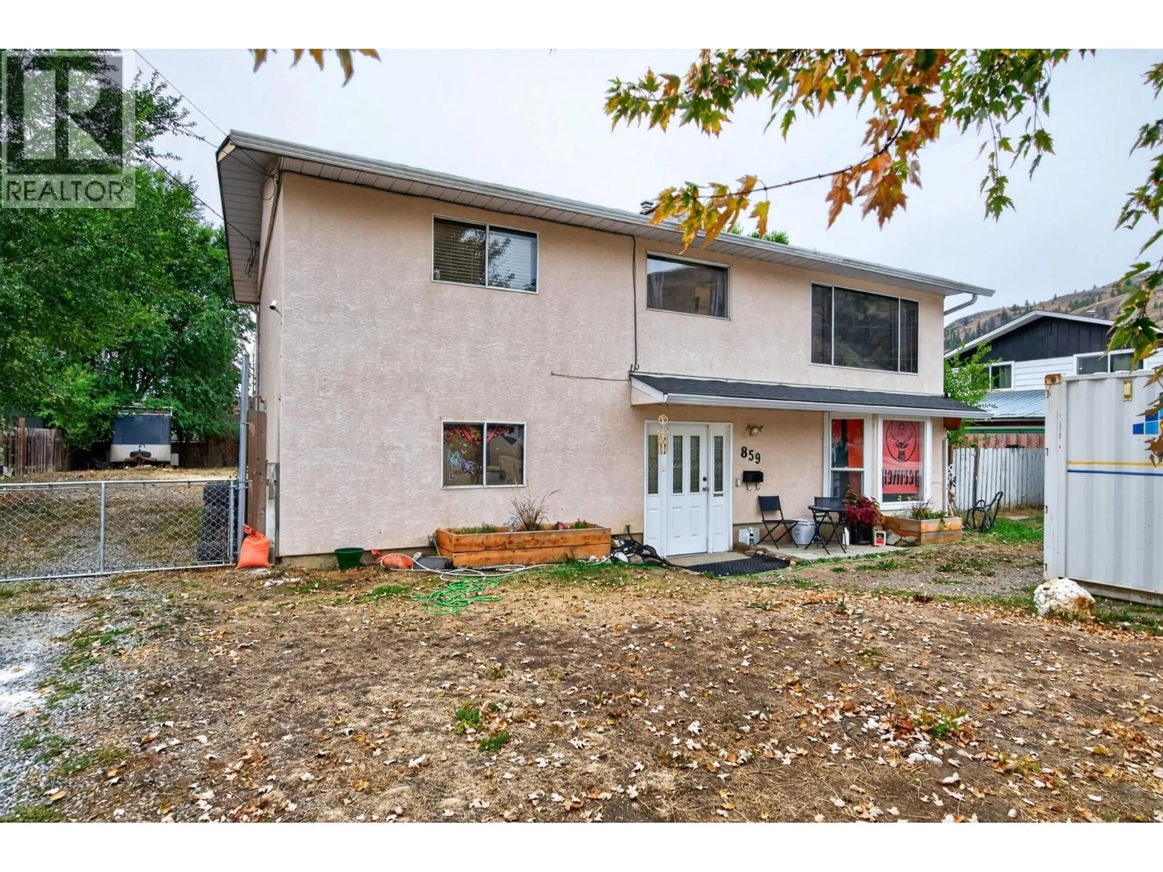 Home with vinyl exterior material, street for 859 DEVER DRIVE, Kamloops British Columbia V2B6P9